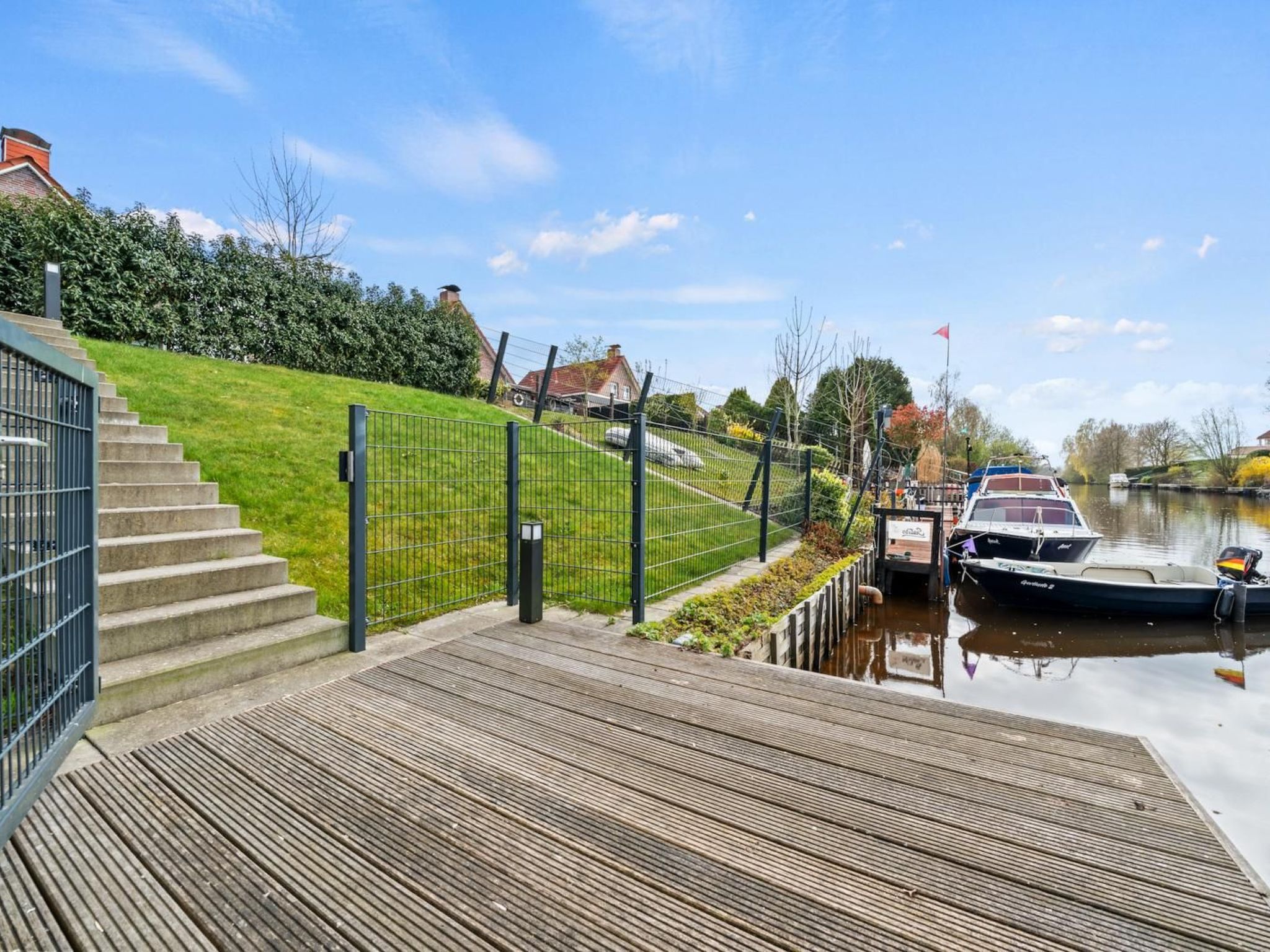 WaterLounge-Image-tags.info