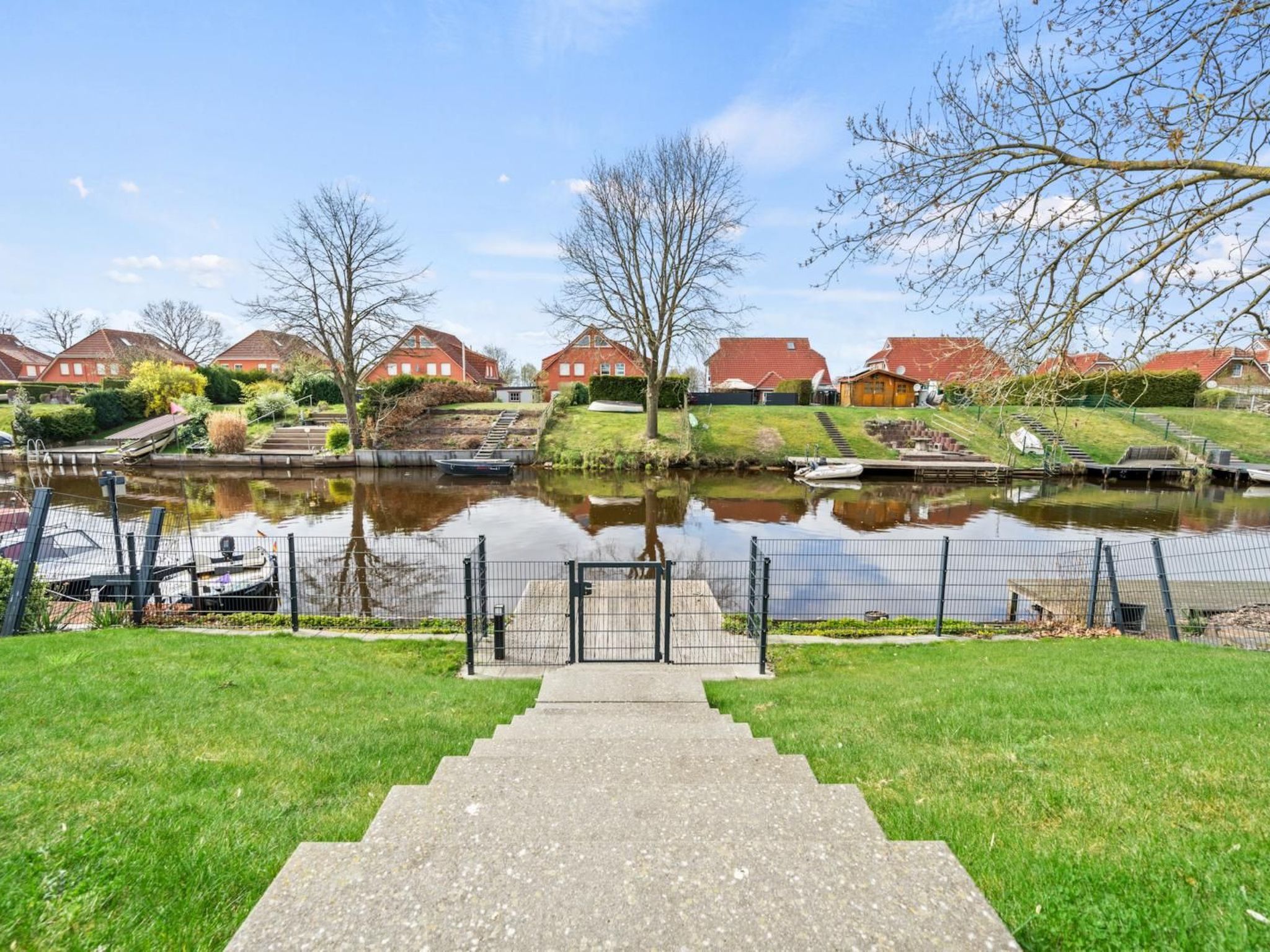 WaterLounge-Image-tags.info