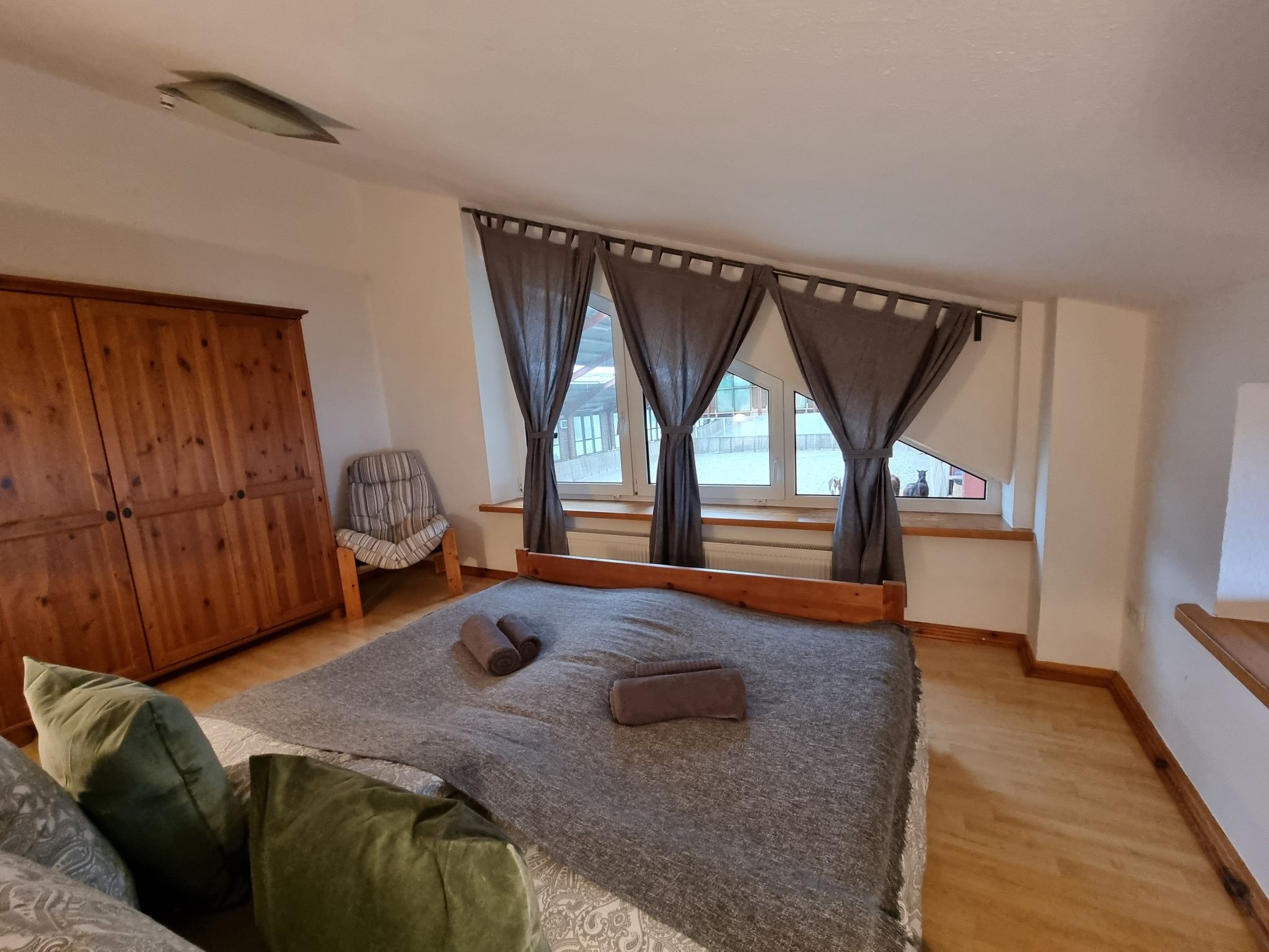 Urlaub auf dem Reithof mit Klavier-Image-tags.info