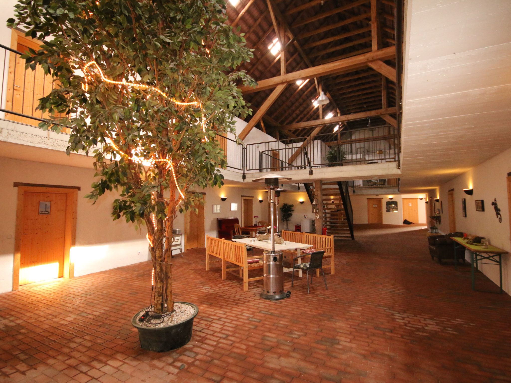 Landgut mit Dachterrasse-Image-tags.info