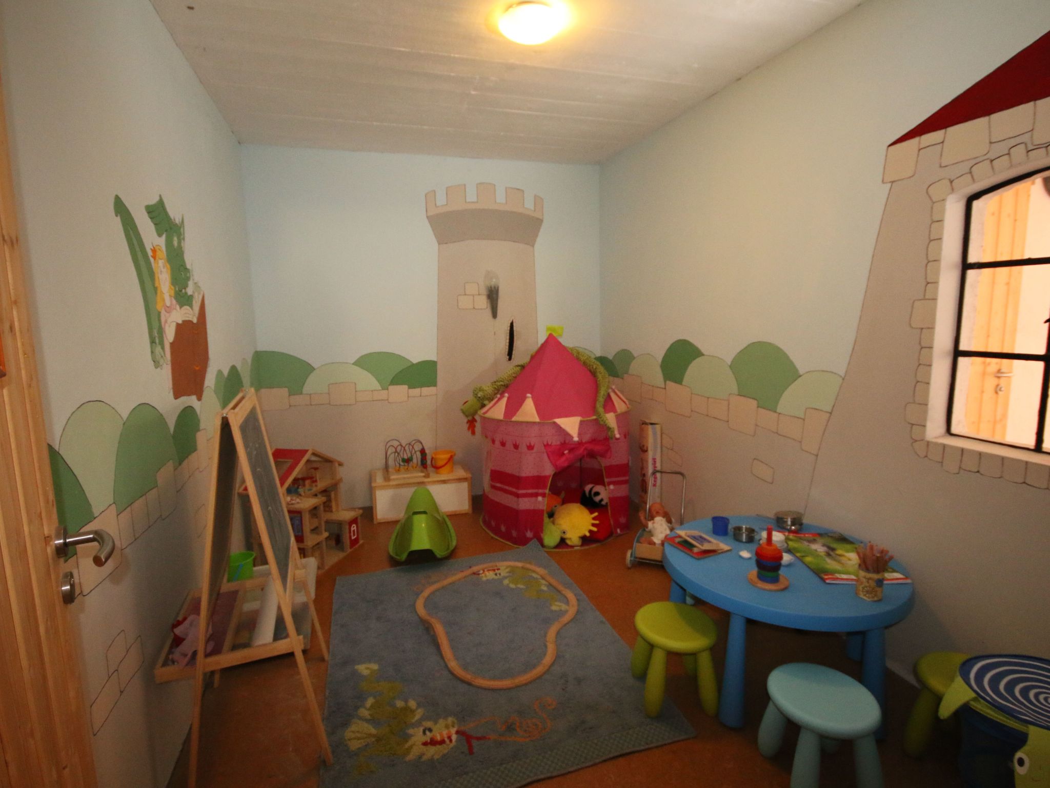 Landgut mit Dachterrasse-Image-tags.info