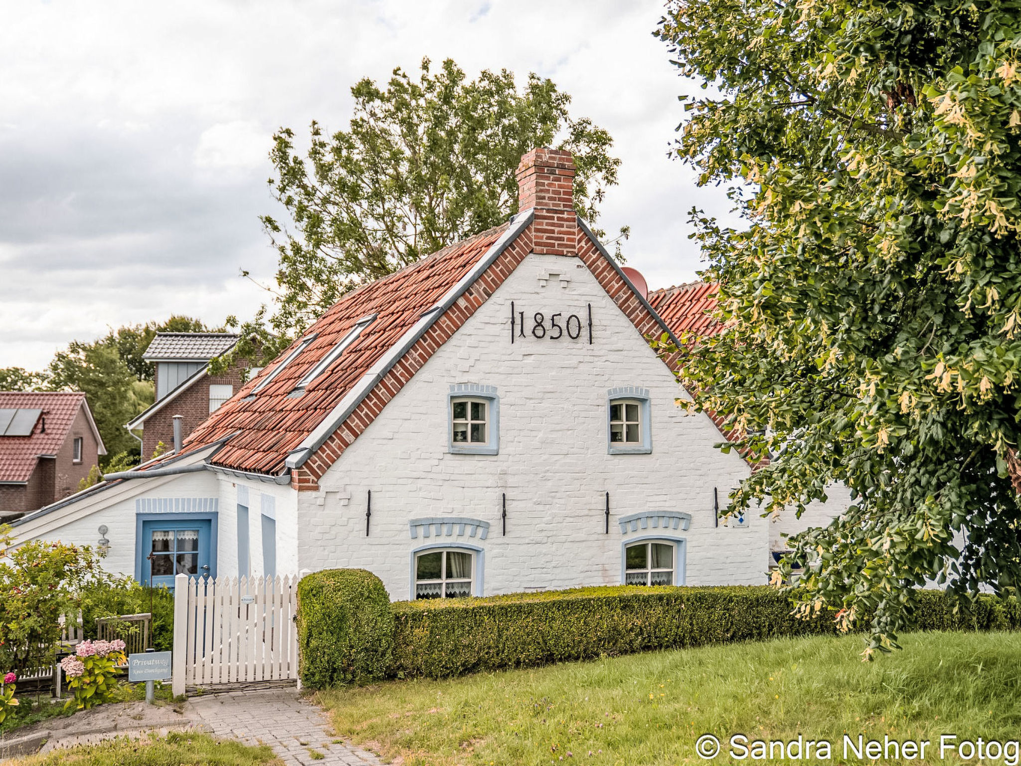Landgut mit Dachterrasse - Buiten