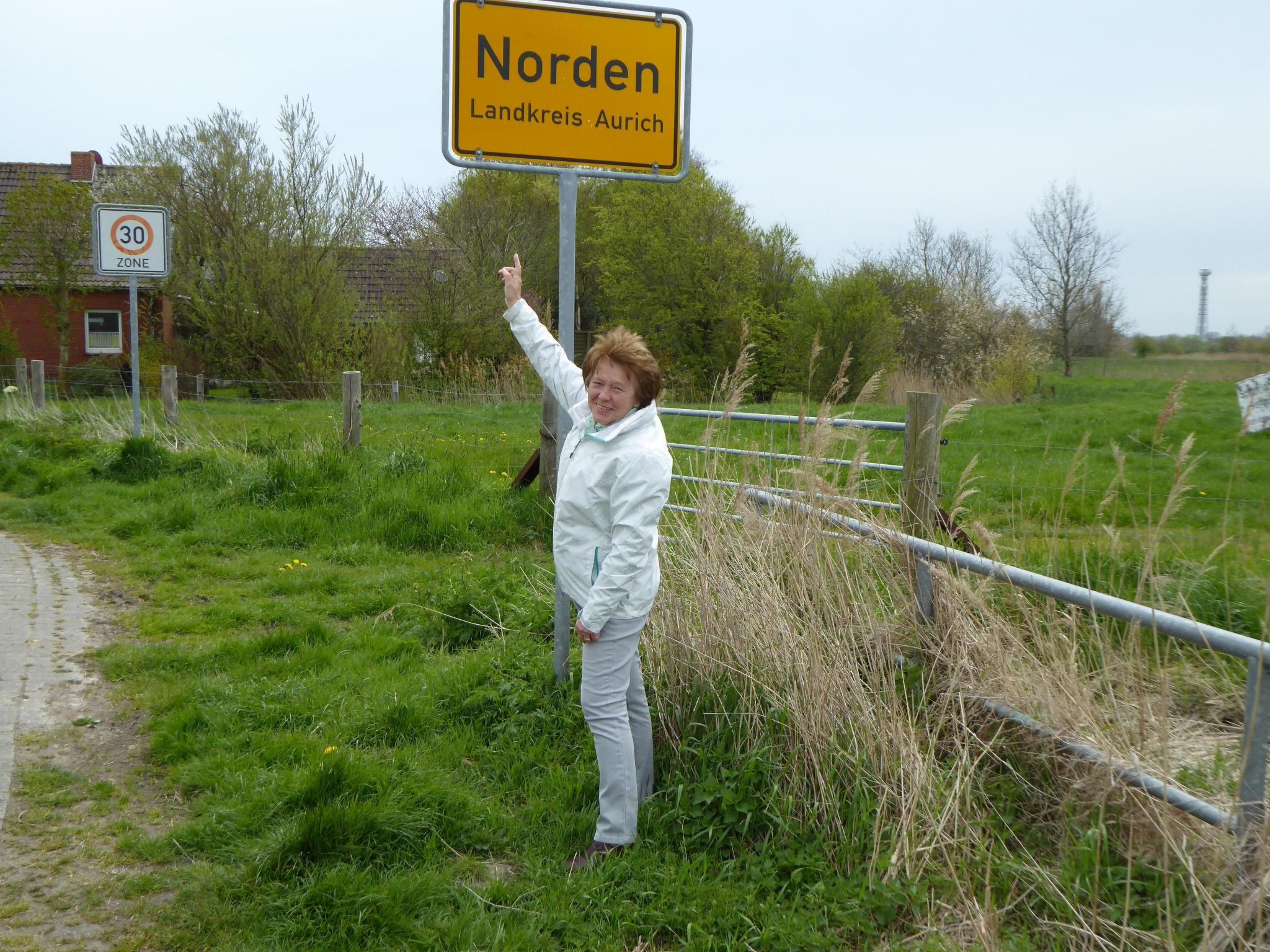 Mit Garten und Gartenhaus-Image-tags.info