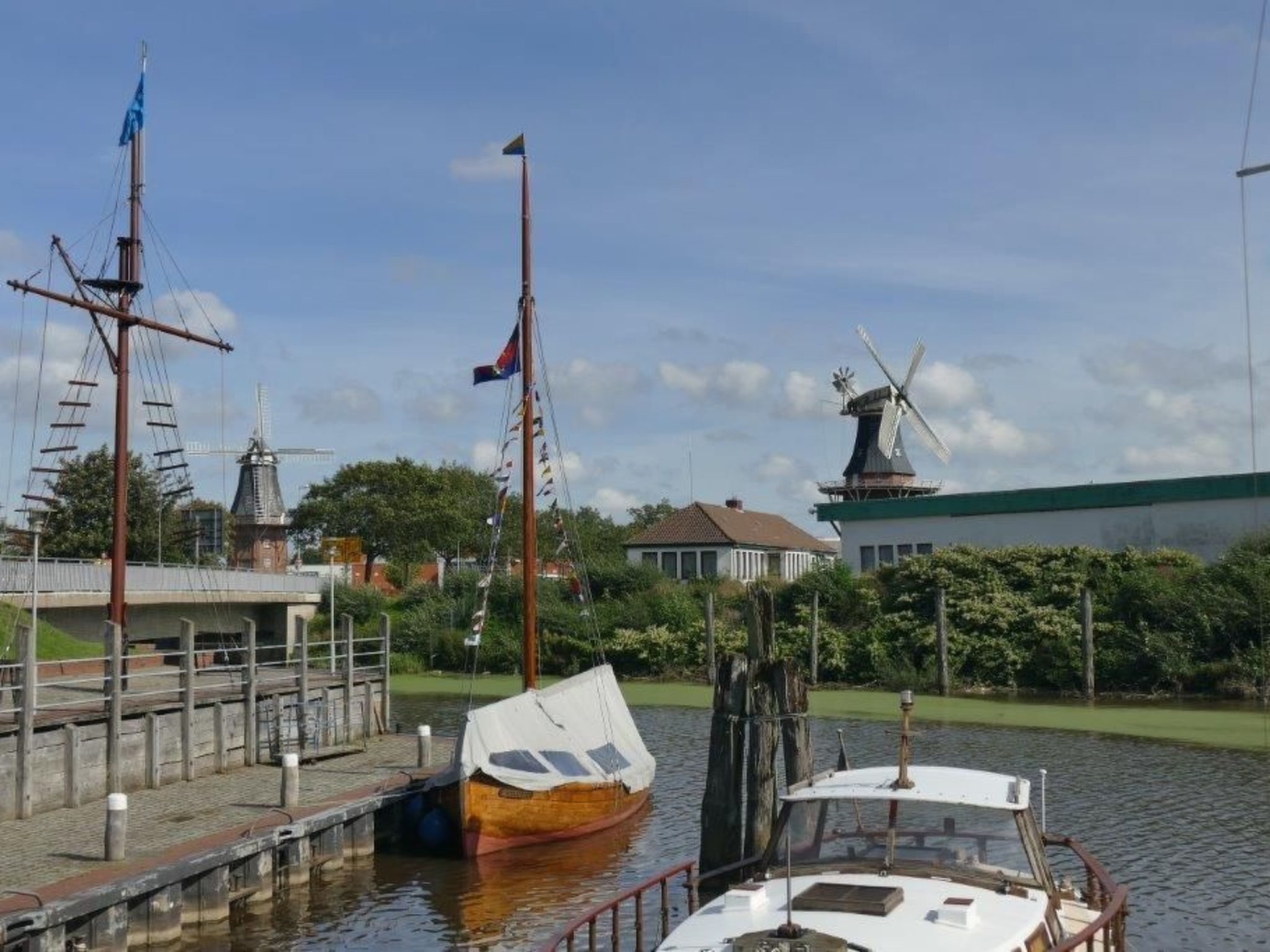 Mit Garten und Gartenhaus-Image-tags.info