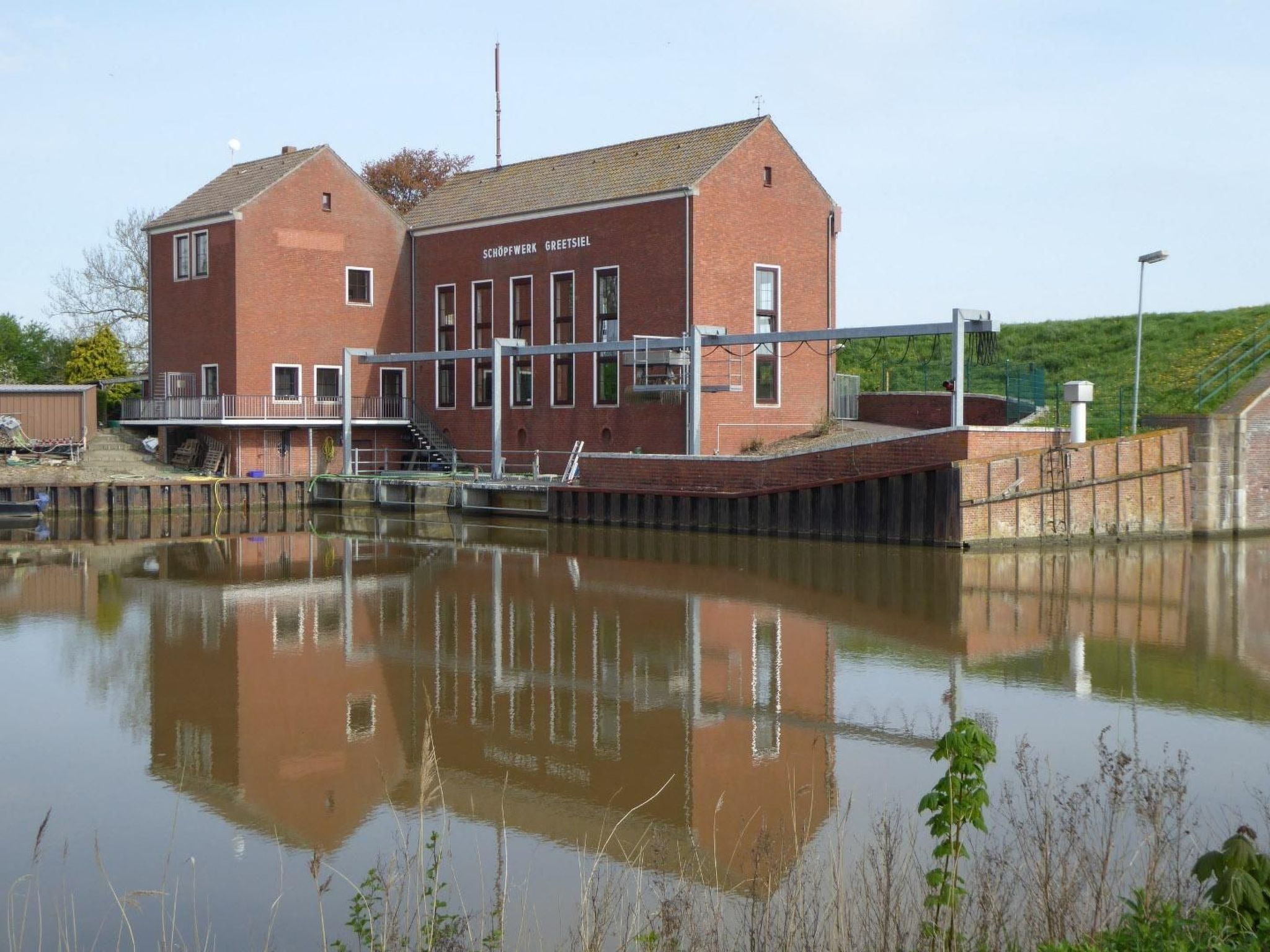 Mit Garten und Gartenhaus-Image-tags.info