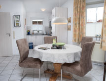 Ruime twee-onder-een-kapwoning op 1,5 km van het strand in Norddeich - thumbnail 4