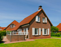 Vrijstaande woning met omheinde tuin op 1,3 km van het strand in Norddeich - thumbnail 1