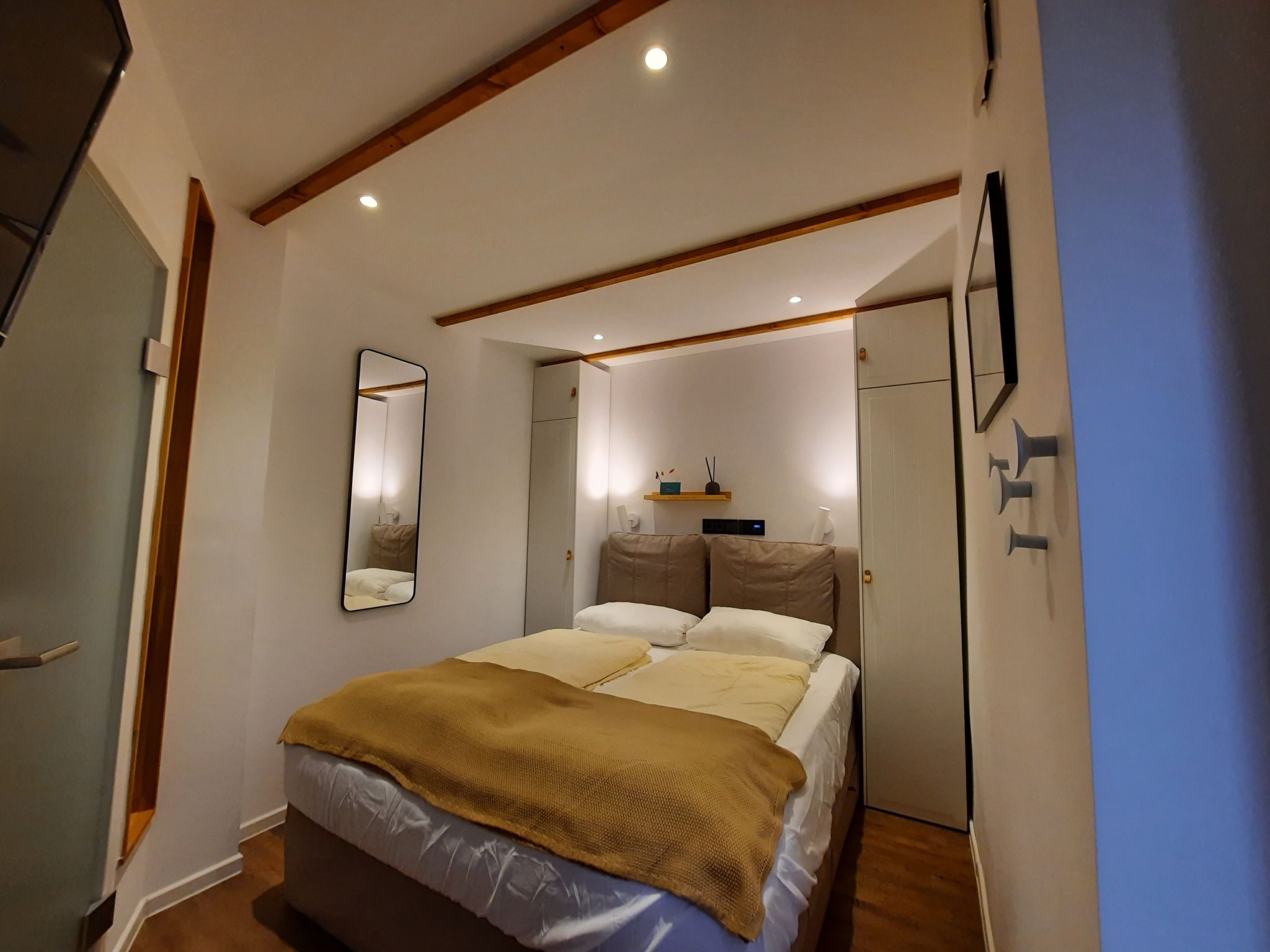 Lachmöwe by DeJu-Image-tags.info