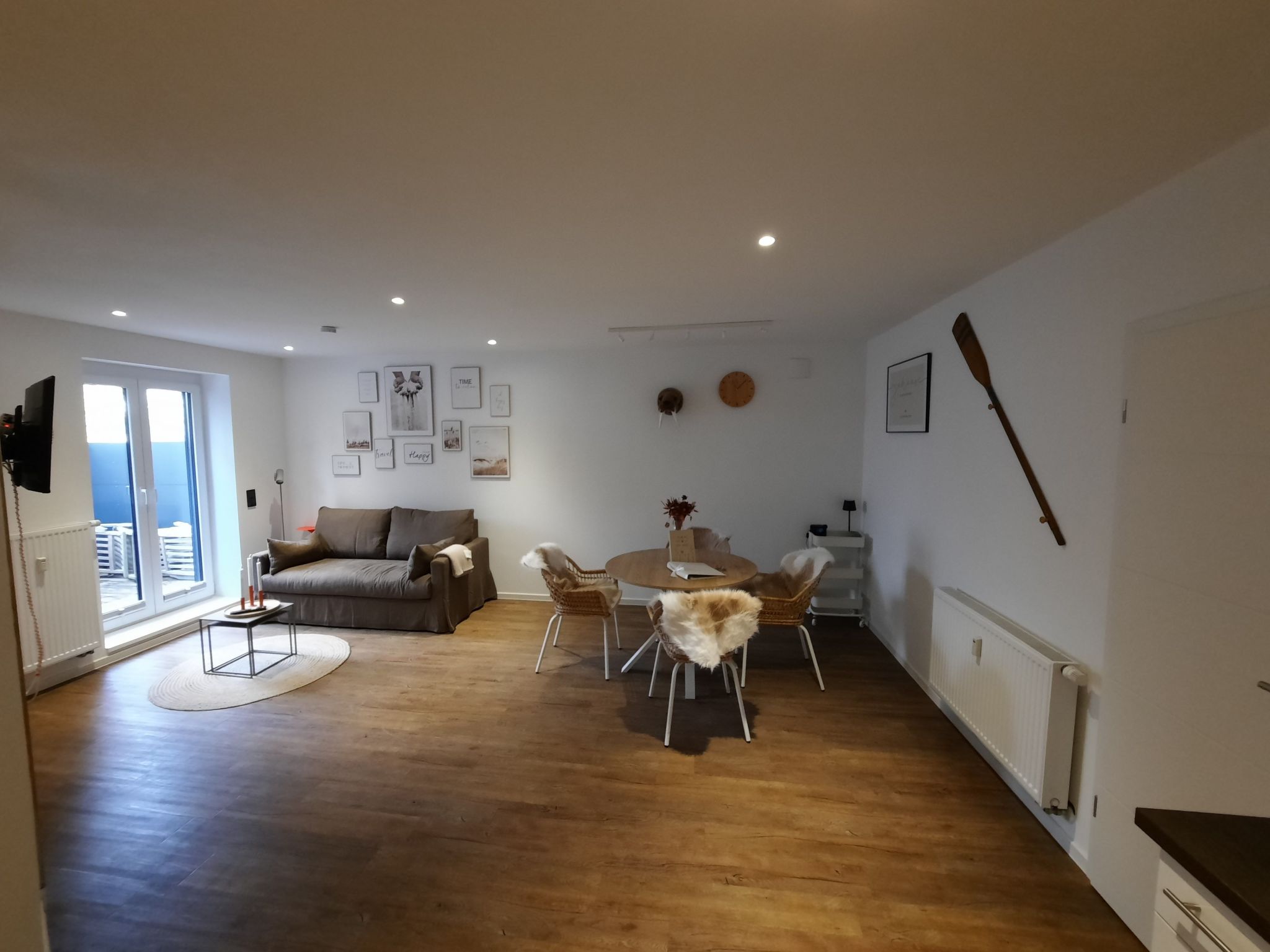 Lachmöwe by DeJu-Binnen