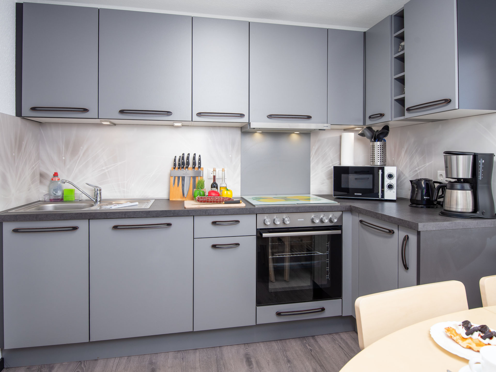 Kitchen / Dining Room