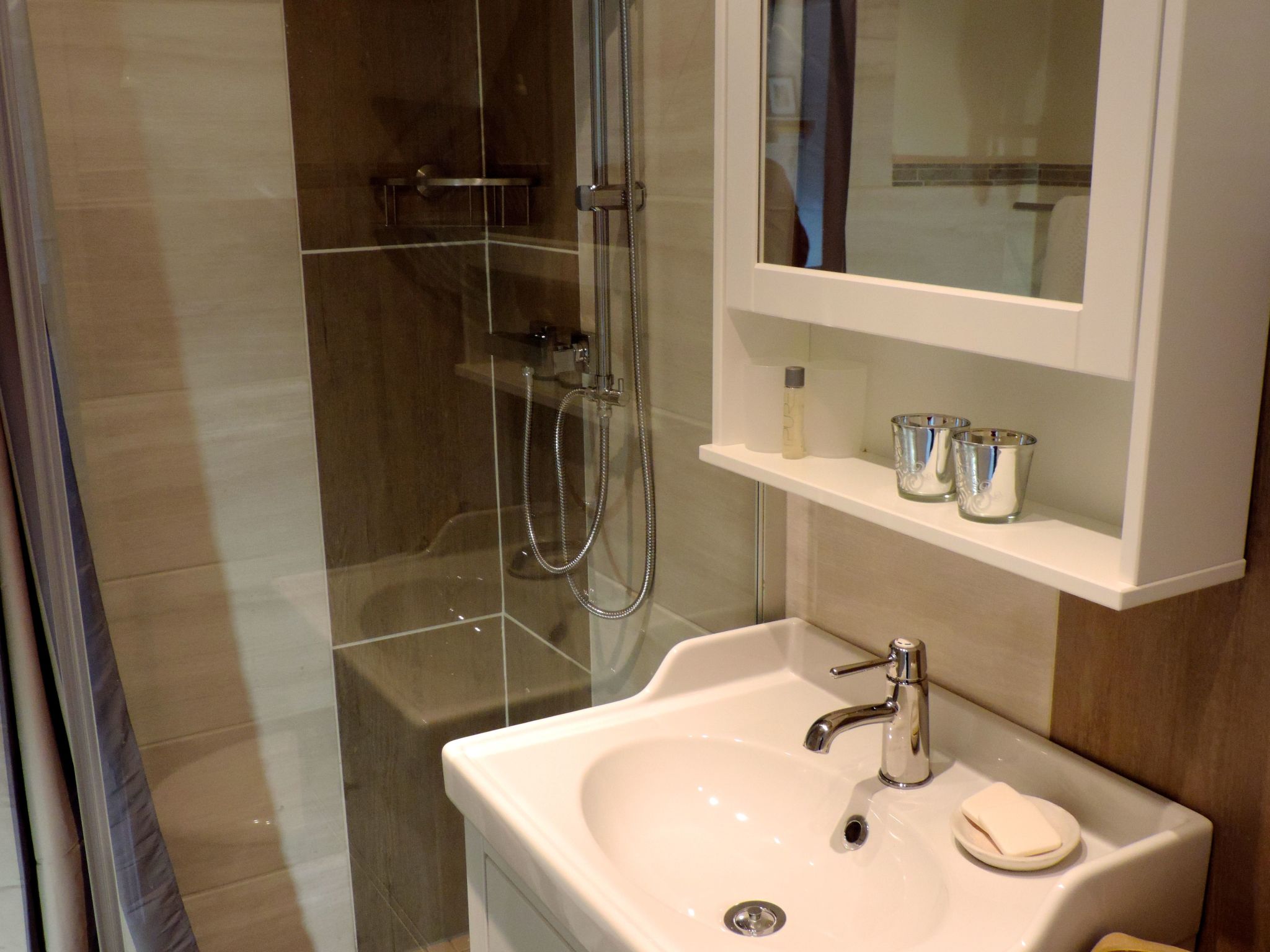 Dat luettje Huus 1-Image-tags.info