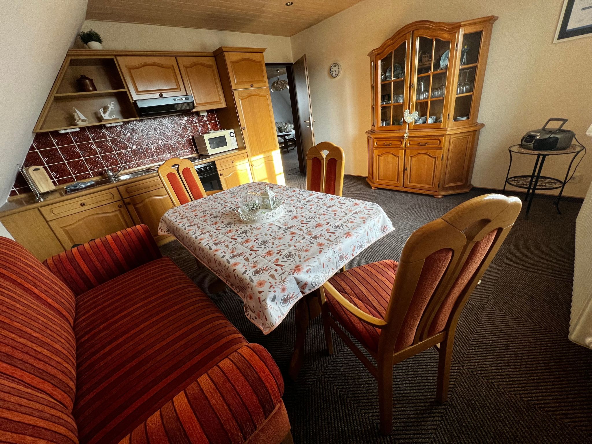 Geräumige Ferienwohnung mit Garten und Grill-Inside