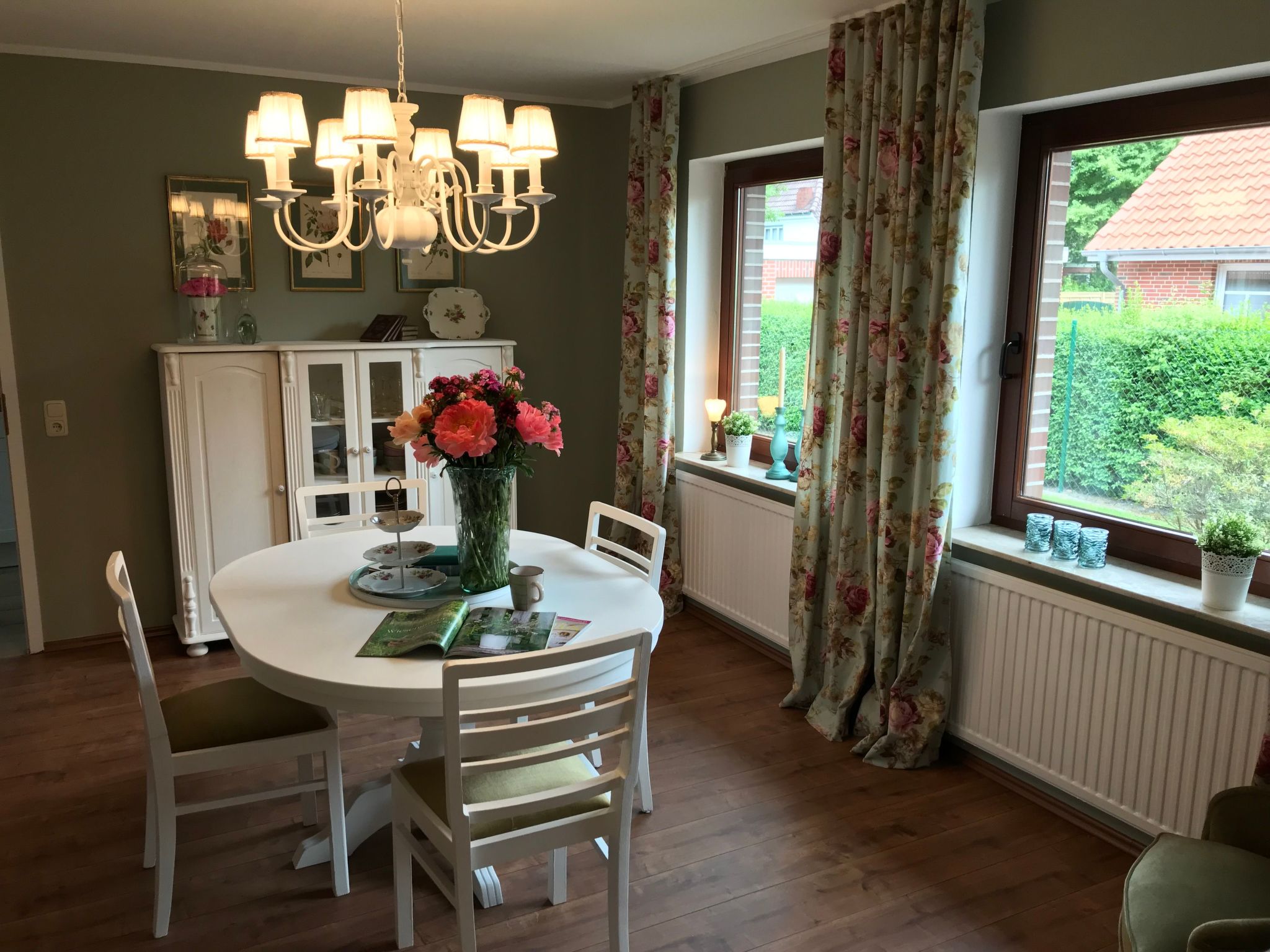 Dat luettje Huus 3-Image-tags.info