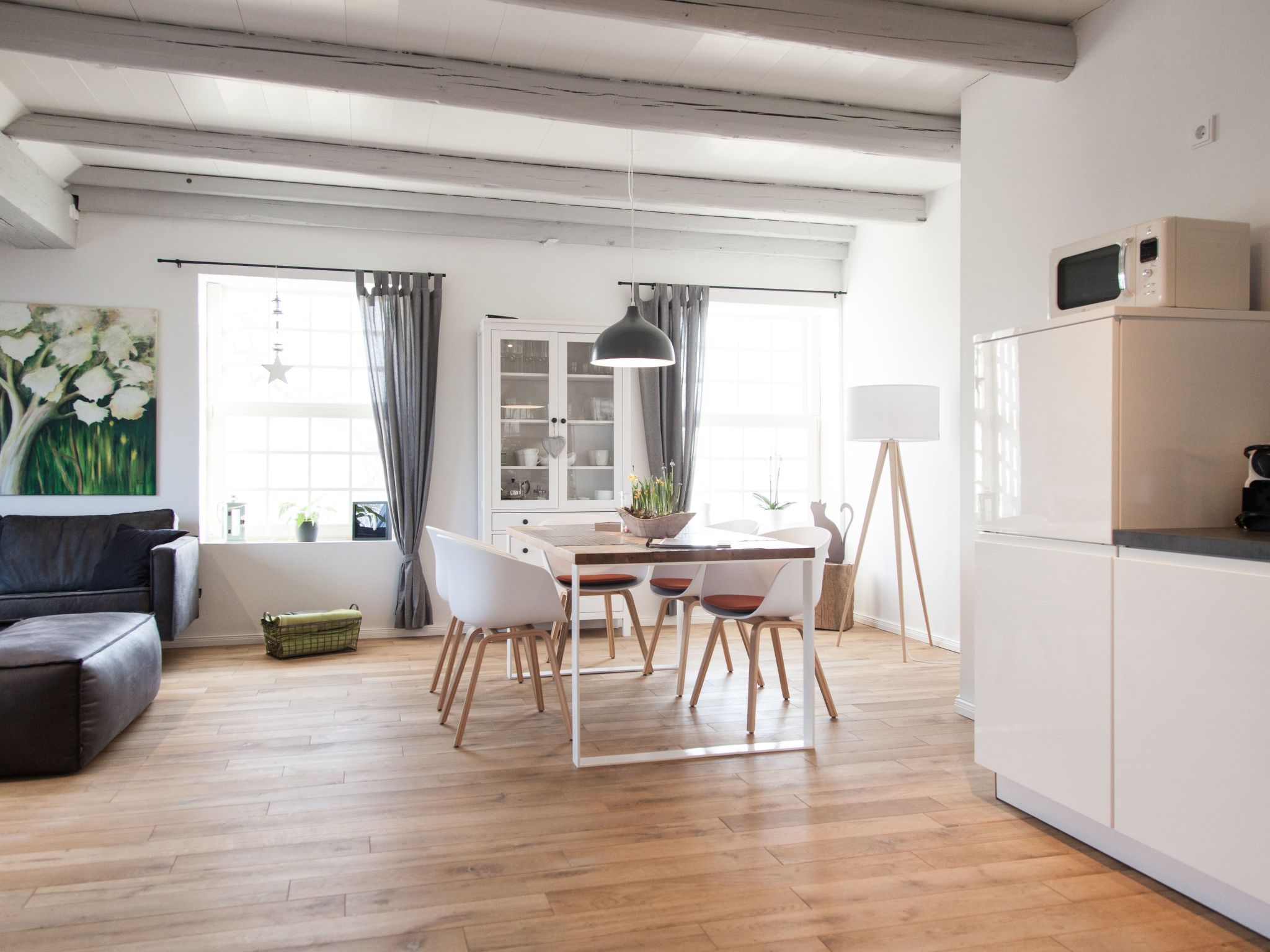 Hochwertige, helle FeWo mit Meerblick am Deich-Image-tags.info