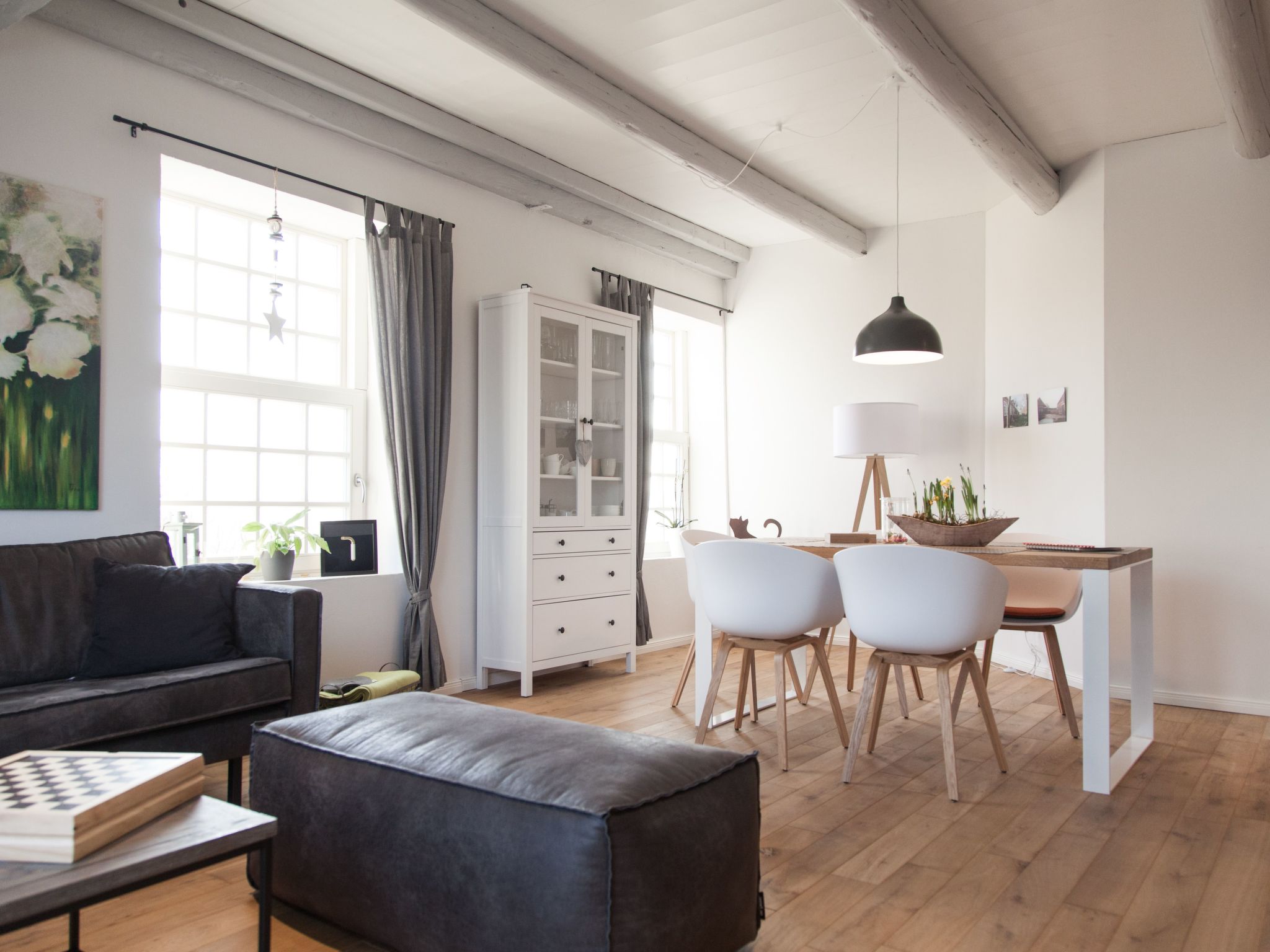 Hochwertige, helle FeWo mit Meerblick am Deich-Image-tags.info