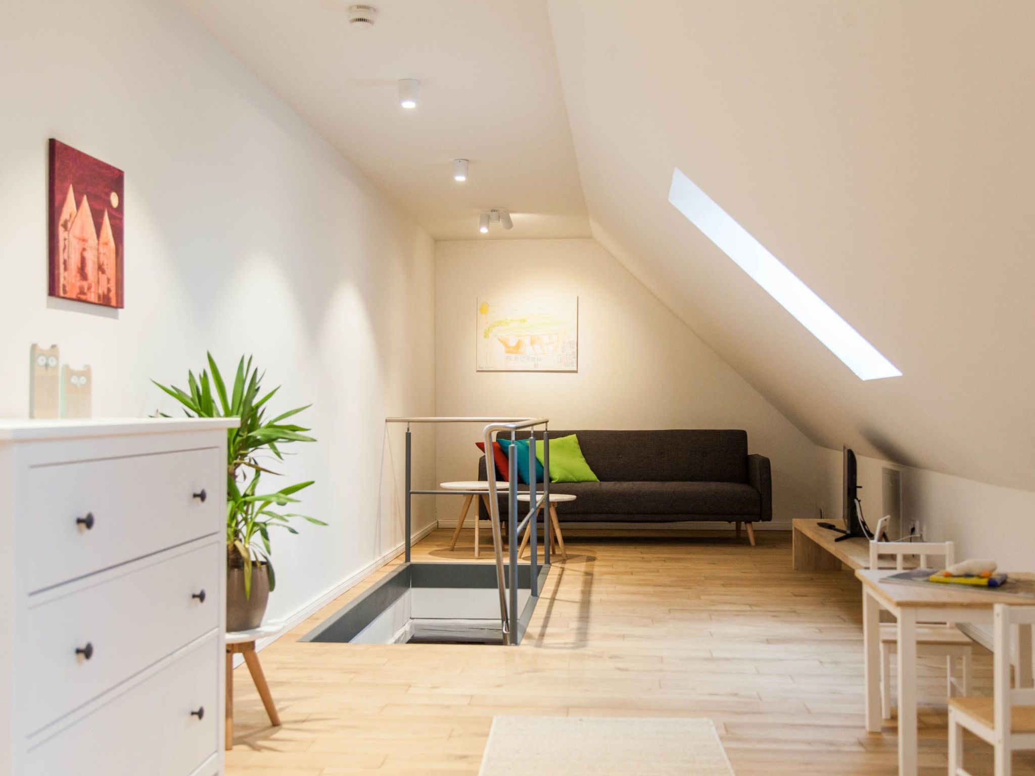 Hochwertige, helle FeWo mit Meerblick am Deich-Image-tags.info