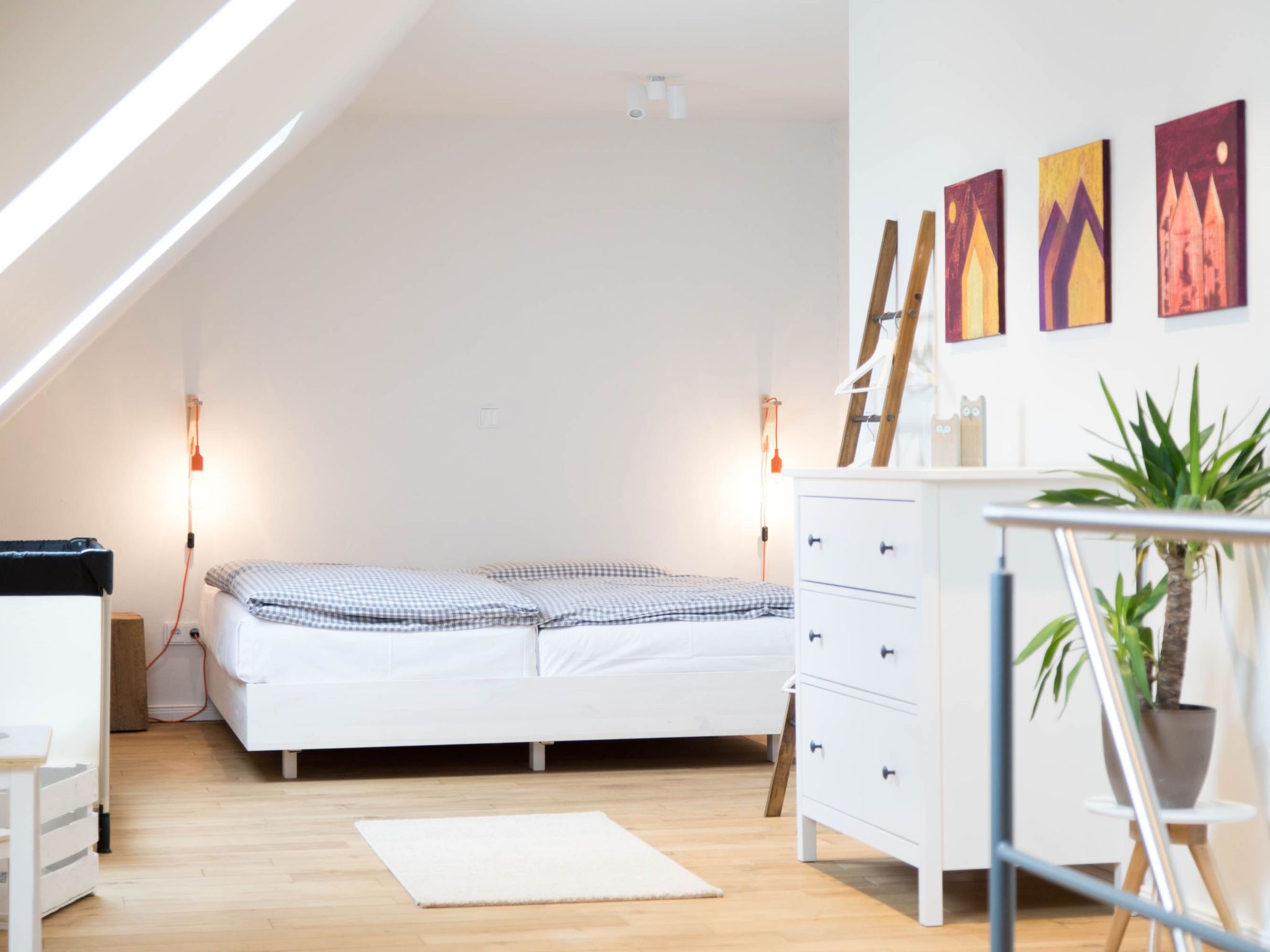 Hochwertige, helle FeWo mit Meerblick am Deich-Image-tags.info