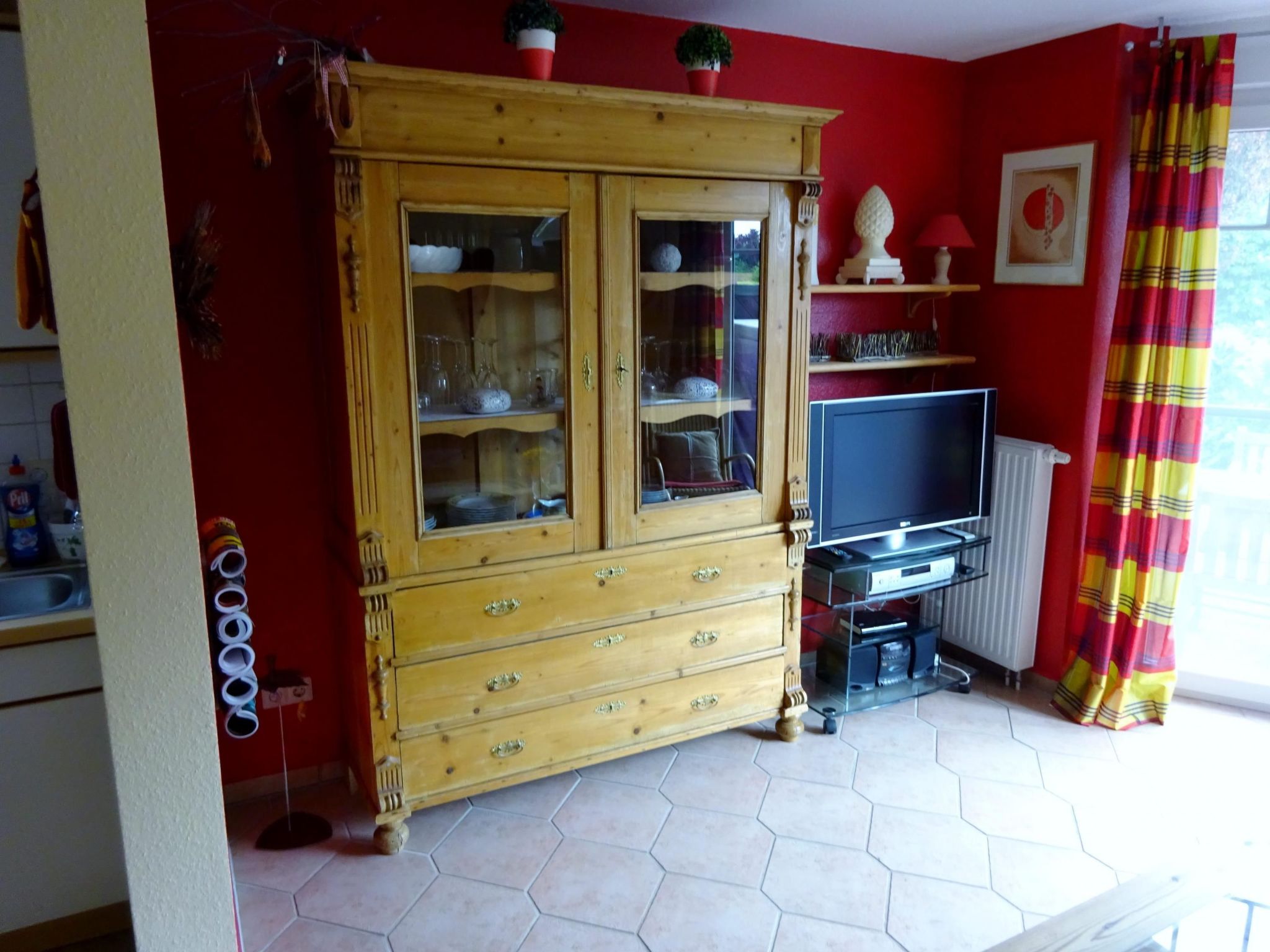 Komfortable Doppelhaushälfte und großem Garten-Binnen