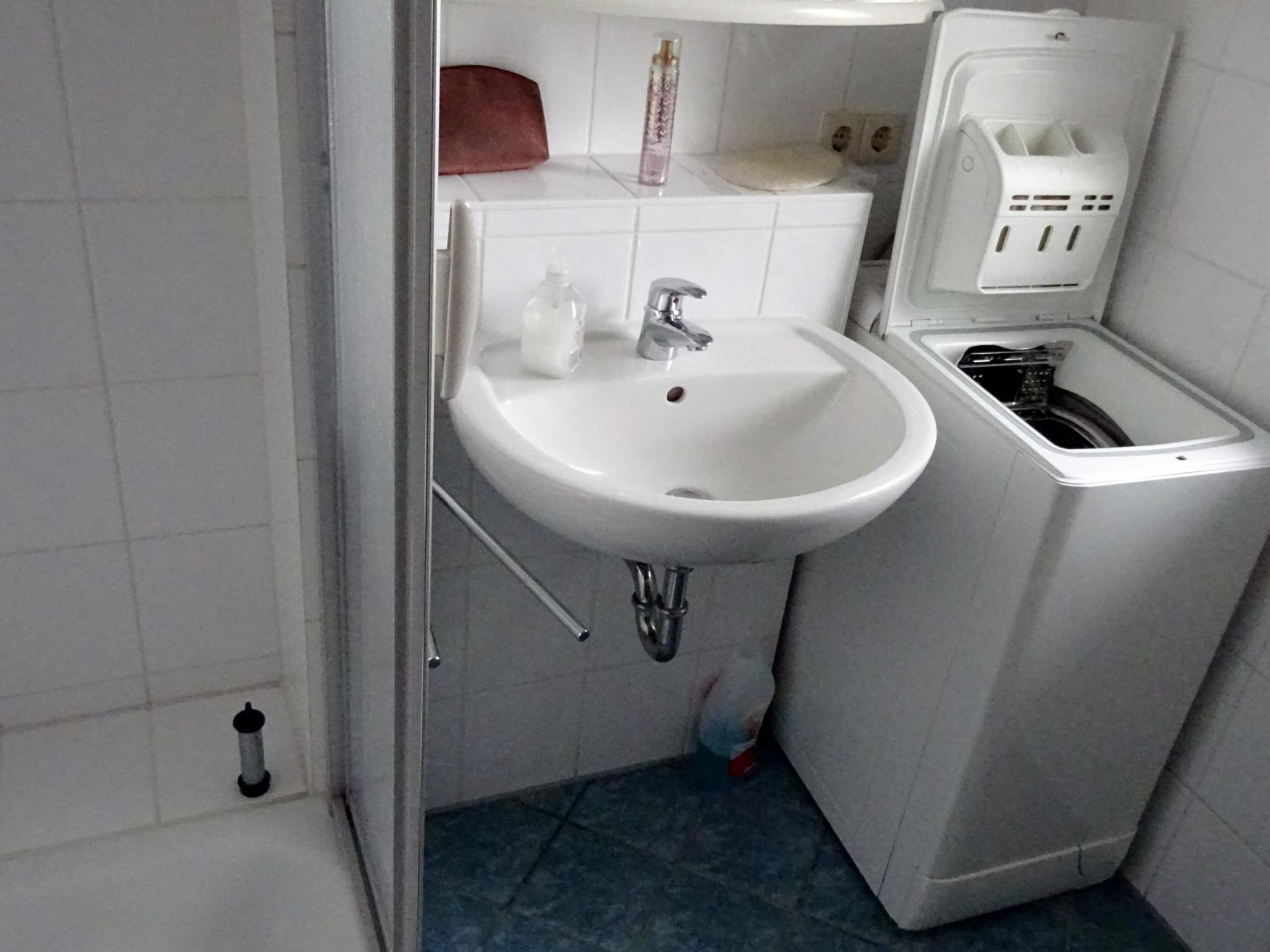 Komfortable Doppelhaushälfte und großem Garten-Binnen