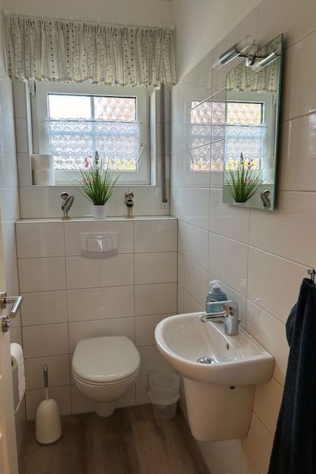 Mit Südwestterrasse mit Stellplatz-Drinnen