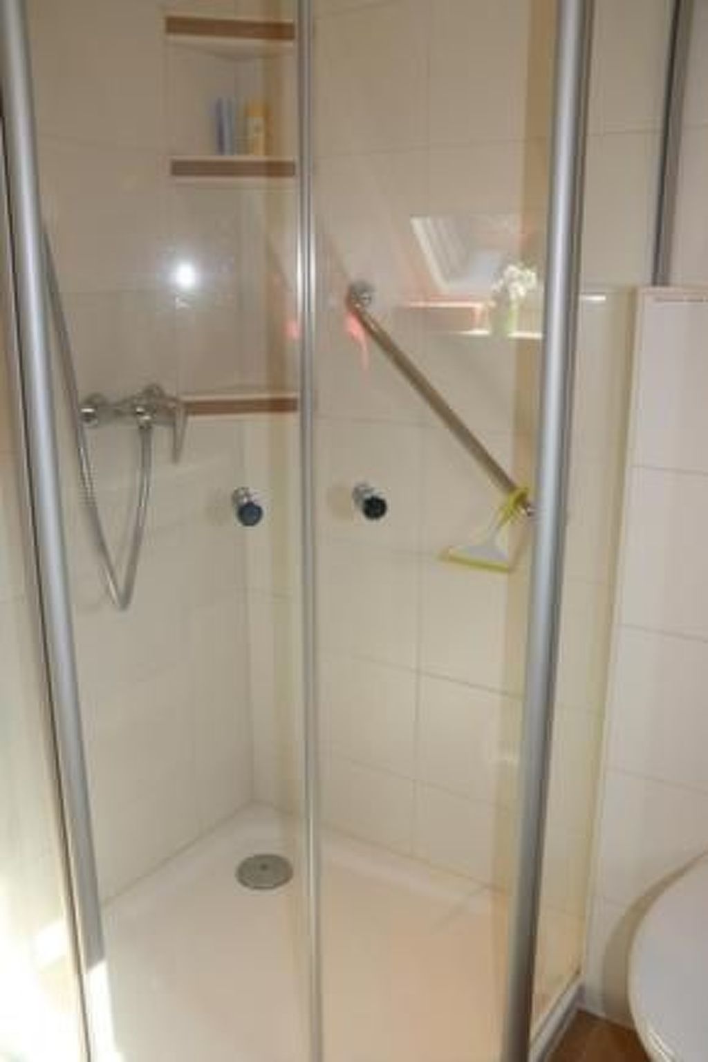 Mit Südwestterrasse mit Stellplatz-Drinnen