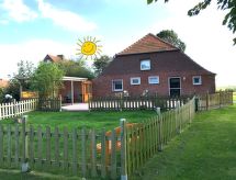 Huus Thimo: Vrijstaand vakantiehuis met tuin, 2 km van strand Nessmersiel - thumbnail 1