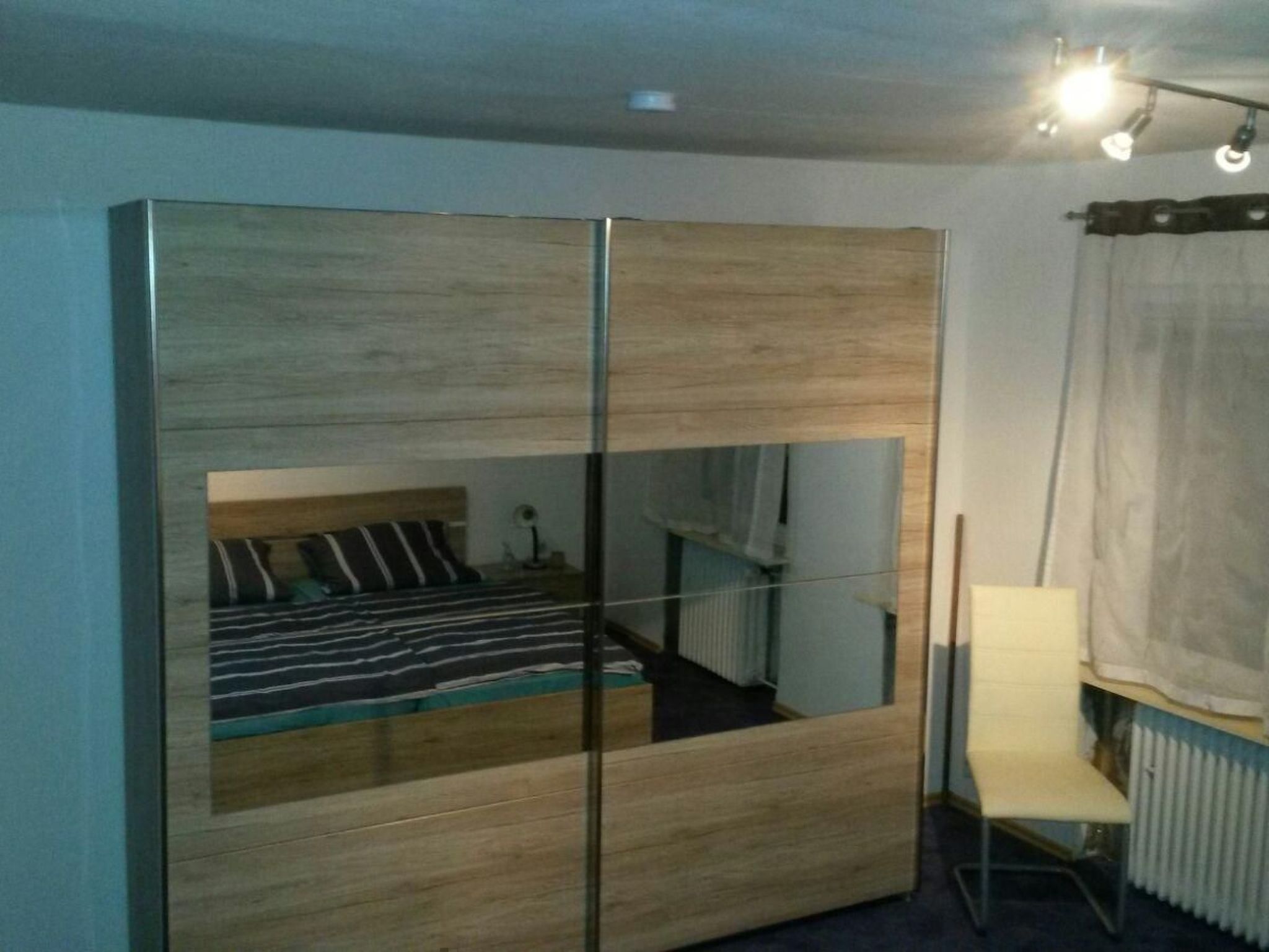 Mit Garten und Terrasse-Binnen