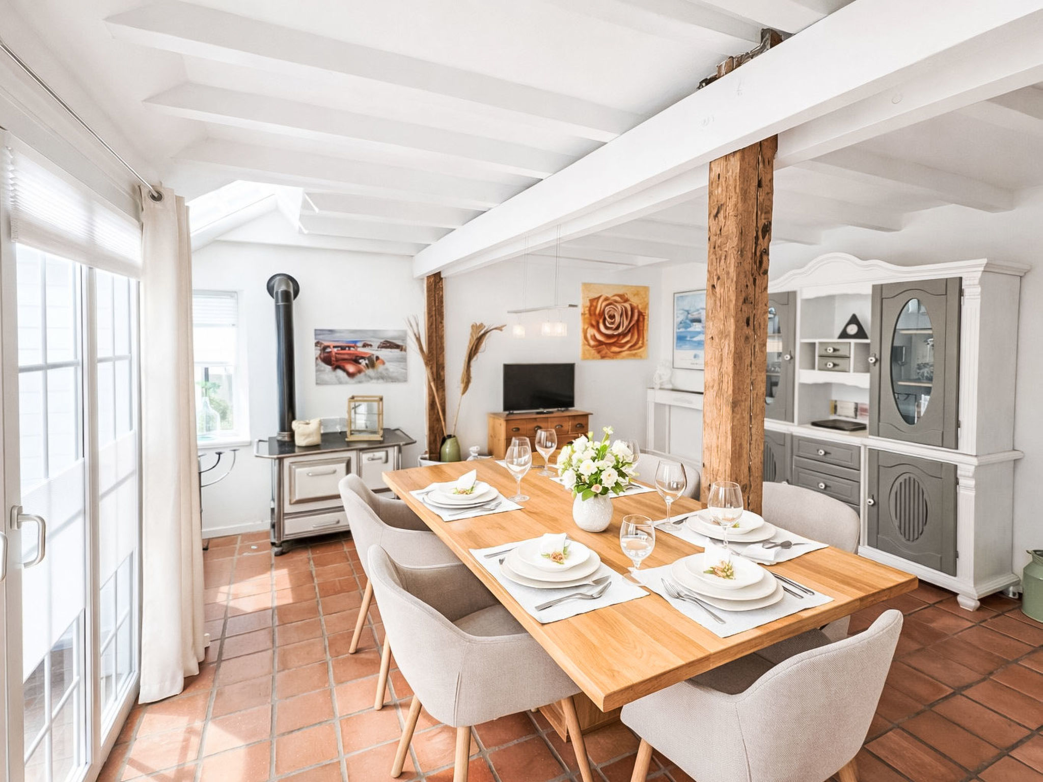 Kitchen / Dining Room