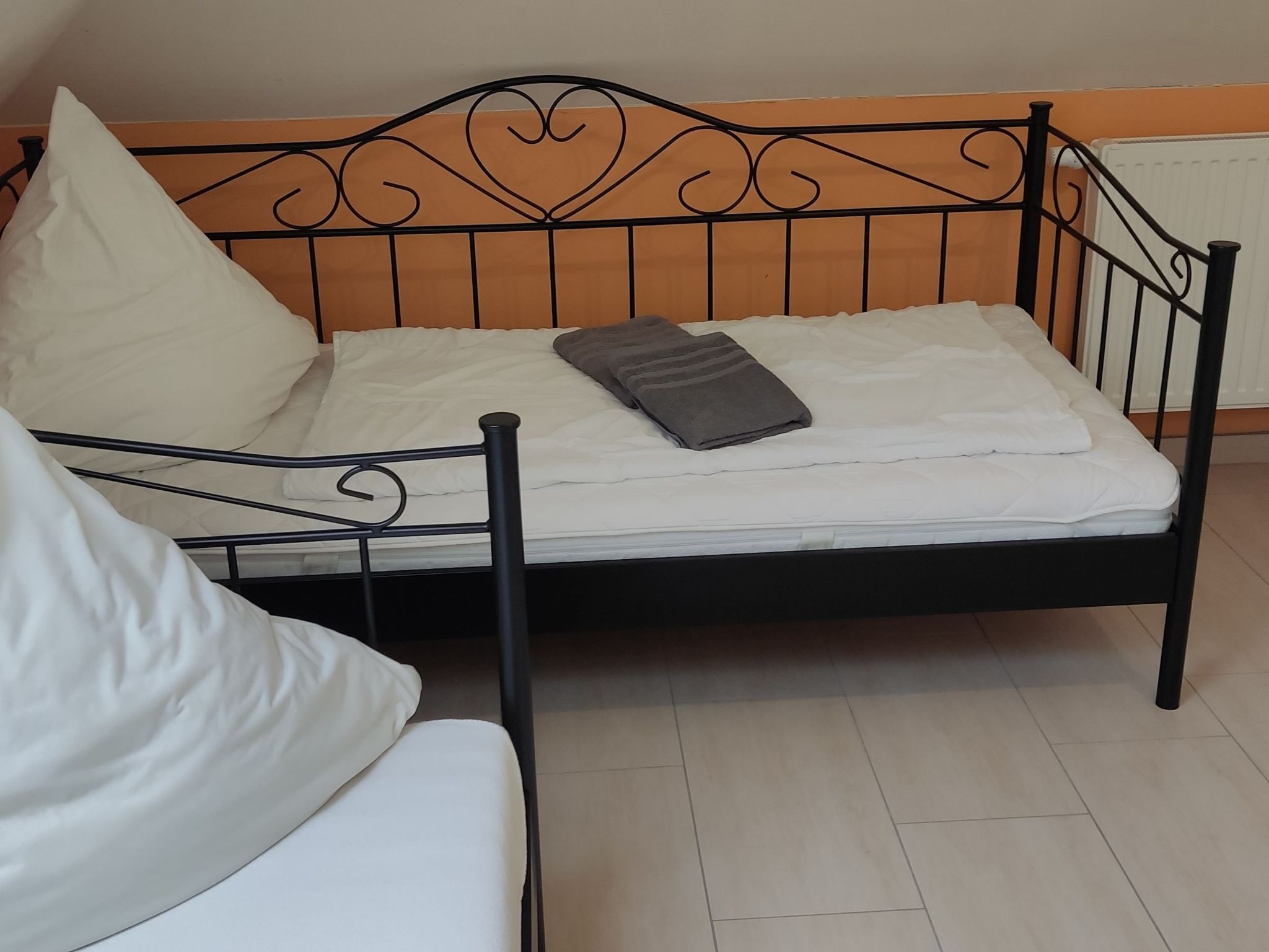 Landromantik mit traumhaftem Seeblick-Inside