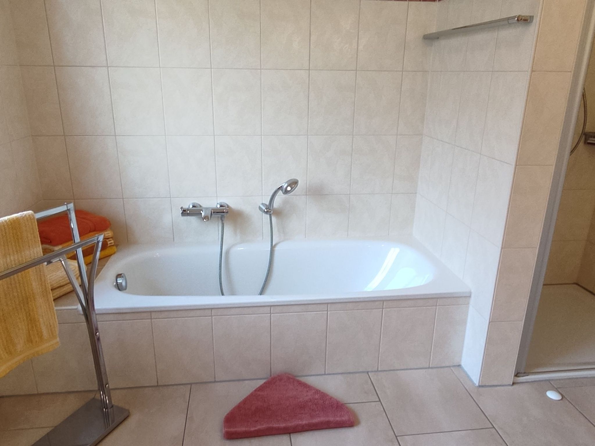 Haus am Kiessee mit direkter Angelseelage-Dedans