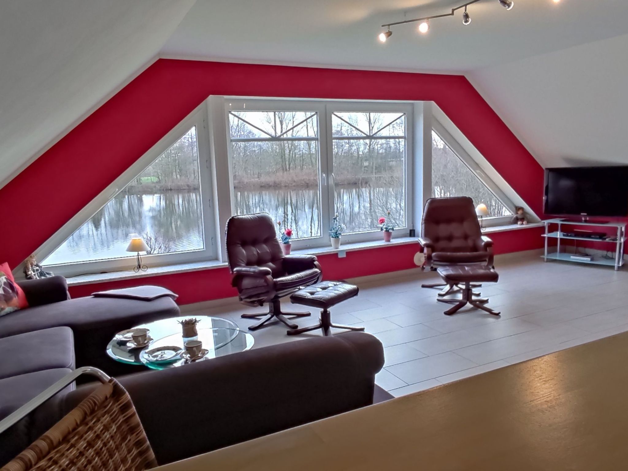 Haus am Kiessee mit direkter Angelseelage-Dedans