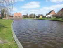Vrijstaand vakantiehuis aan het water in Emden met grote tuin - thumbnail 2