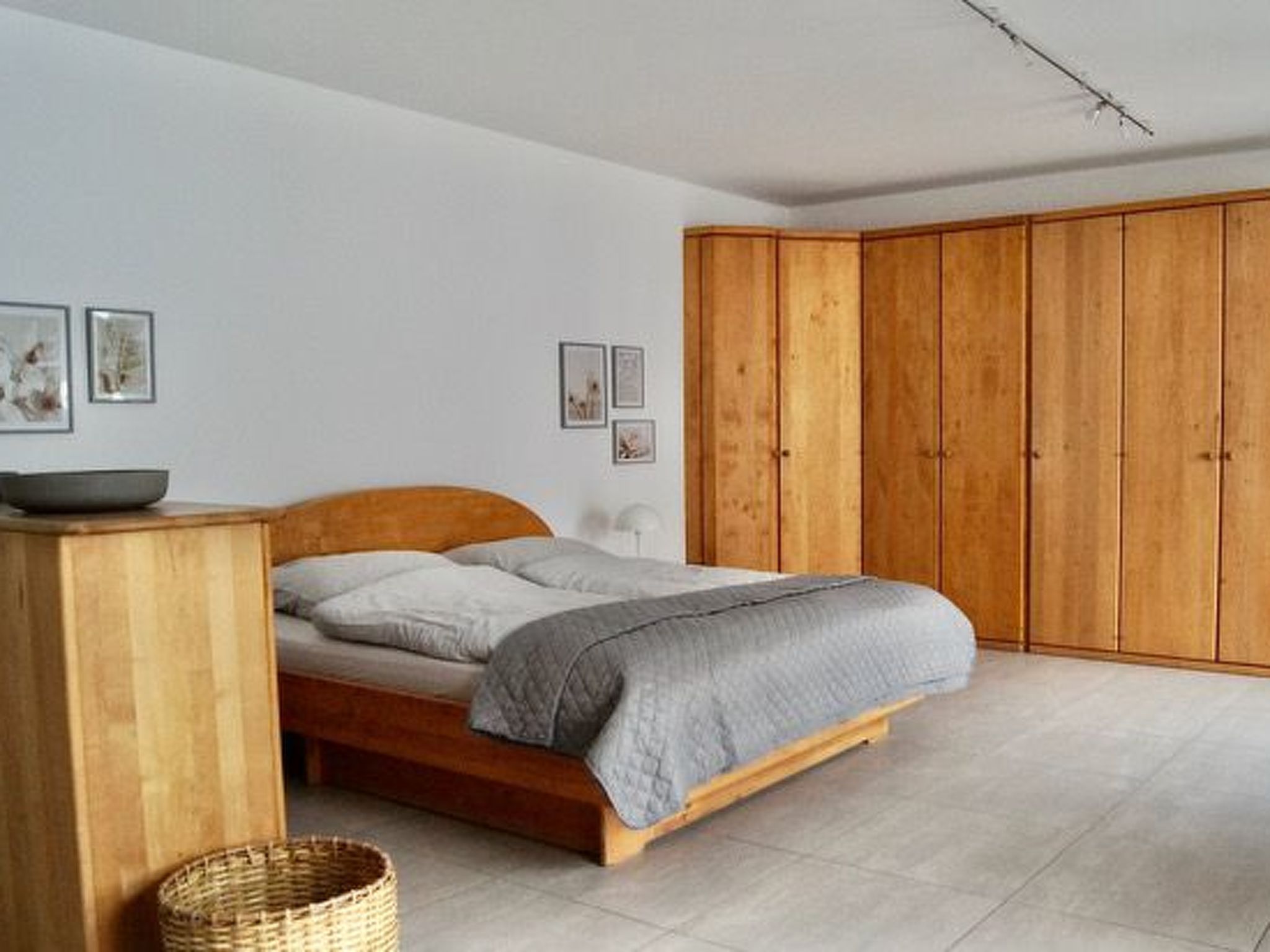 Großzügiges Haus mit traumhafter Gartenanlage-Binnen