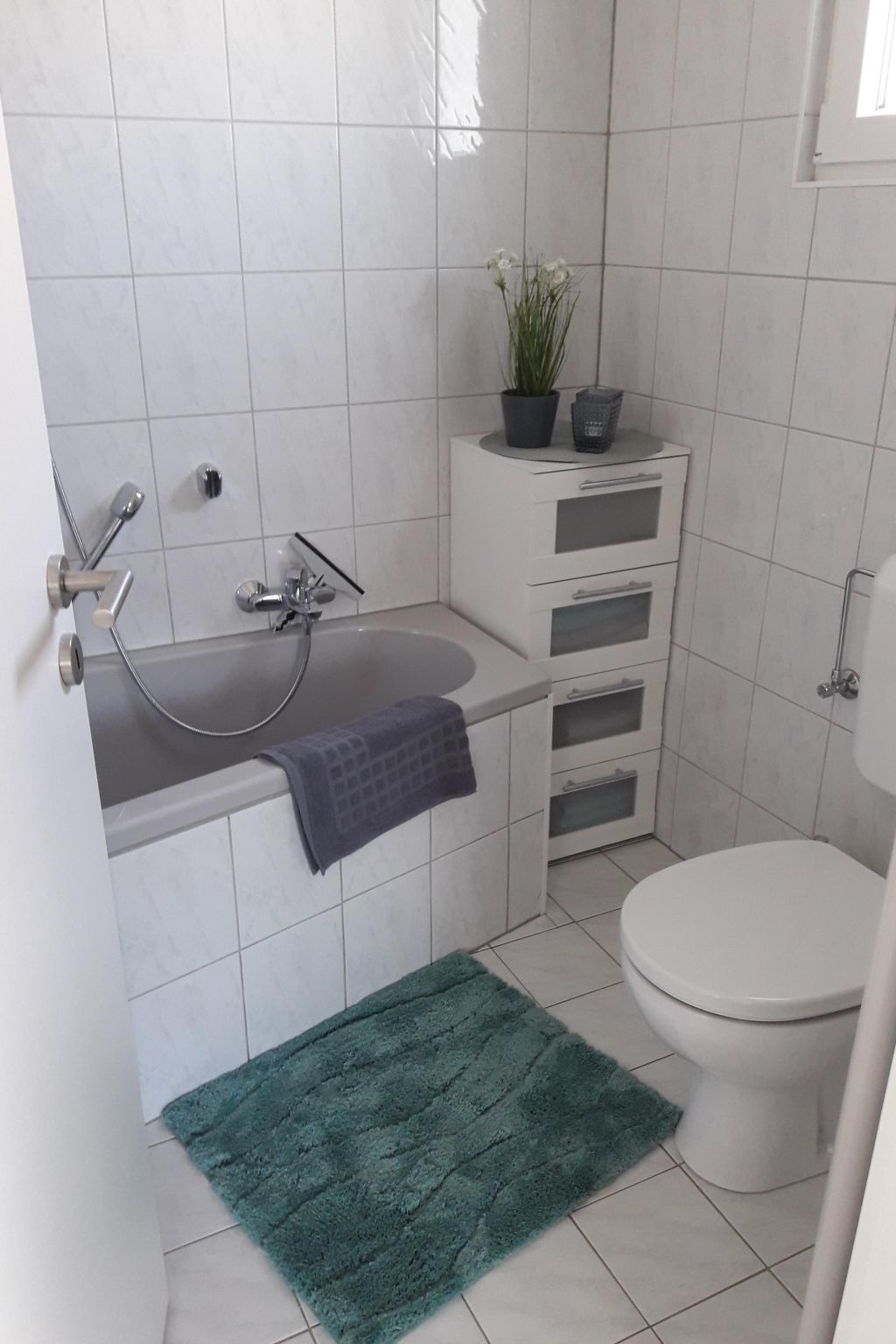 Mit Garten, Grill und Terrasse-Inside