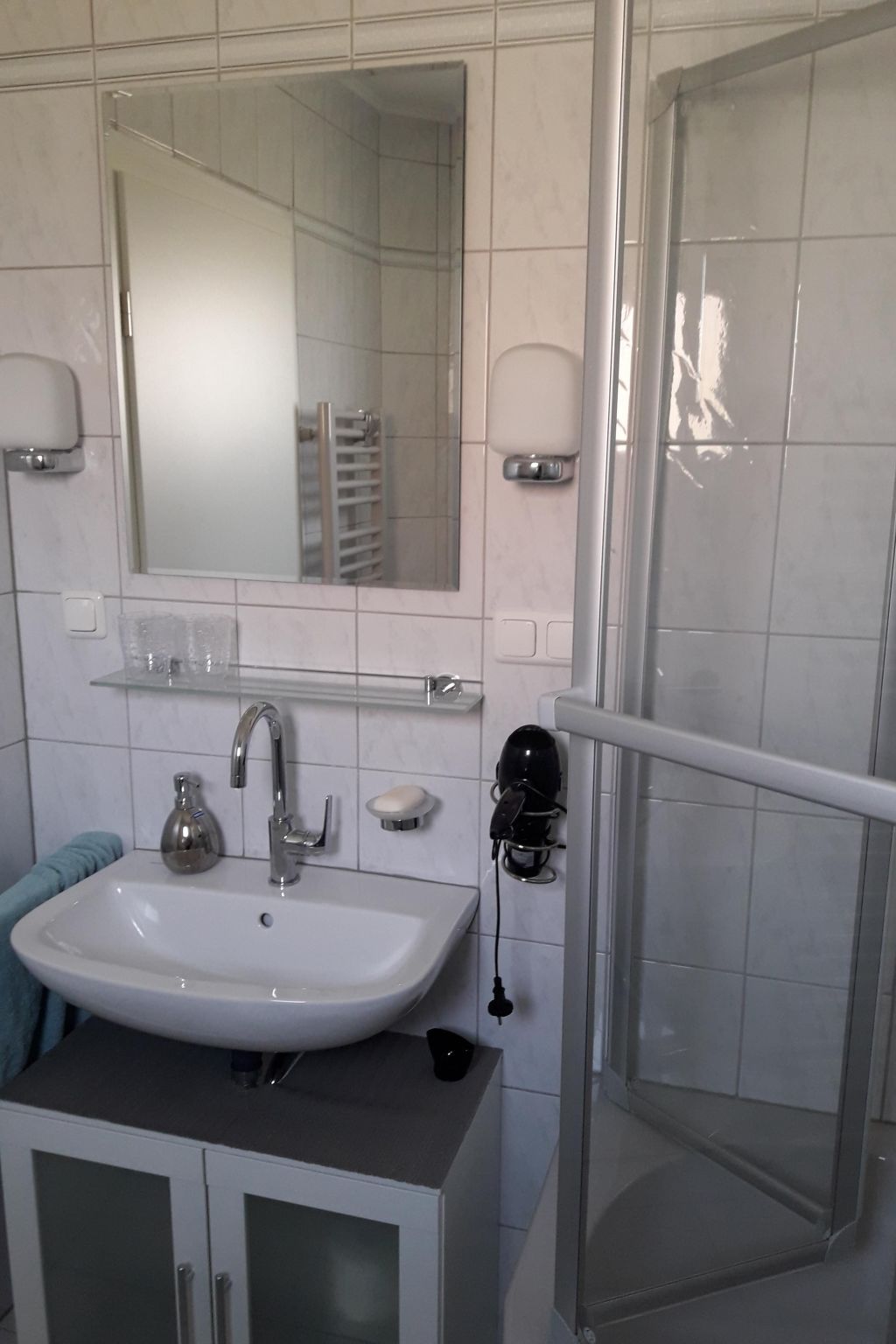 Mit Garten, Grill und Terrasse-Inside