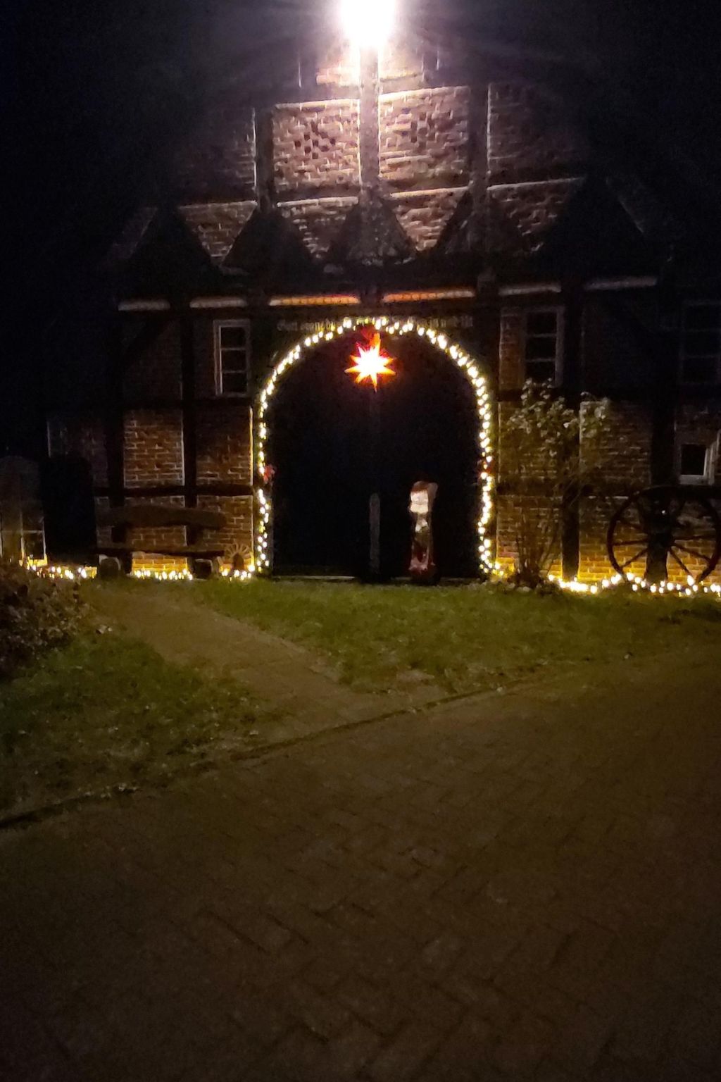 Wohnung in Jameln mit Garten, Grill und Terrasse-Binnen