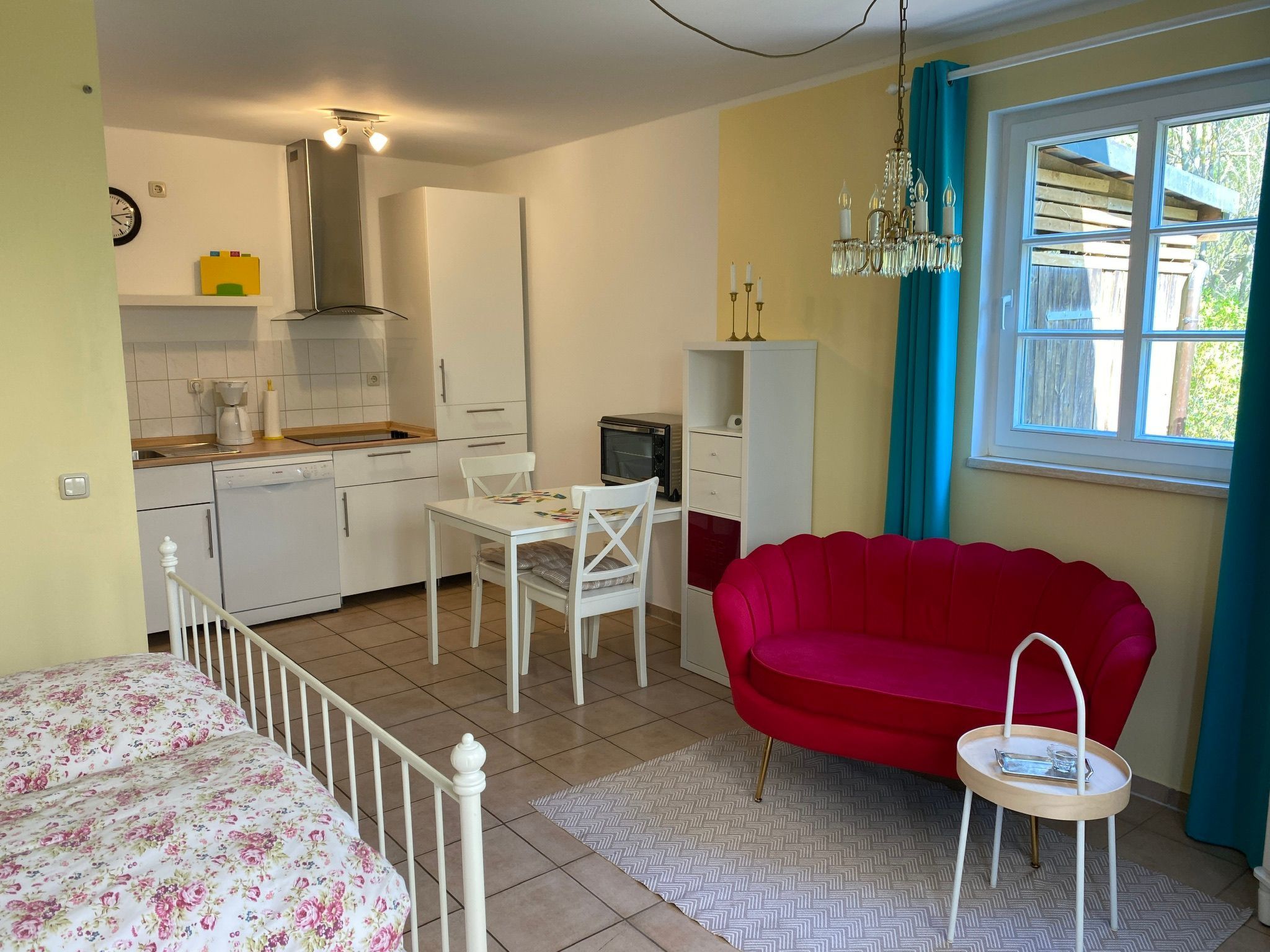 Großzügiges Studio in einem kleinen Fachwerkhaus-Image-tags.info