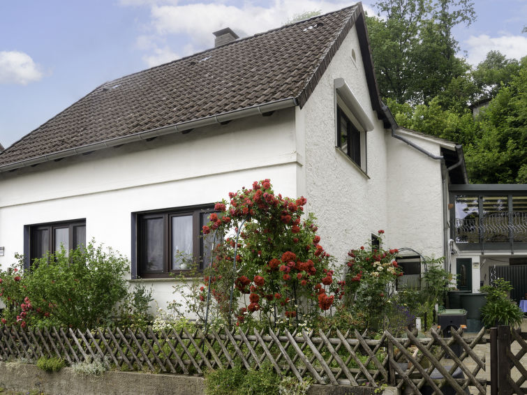 Centraal gelegen ruim appartement in Schwalenberg met open haard in Schwalenberg
