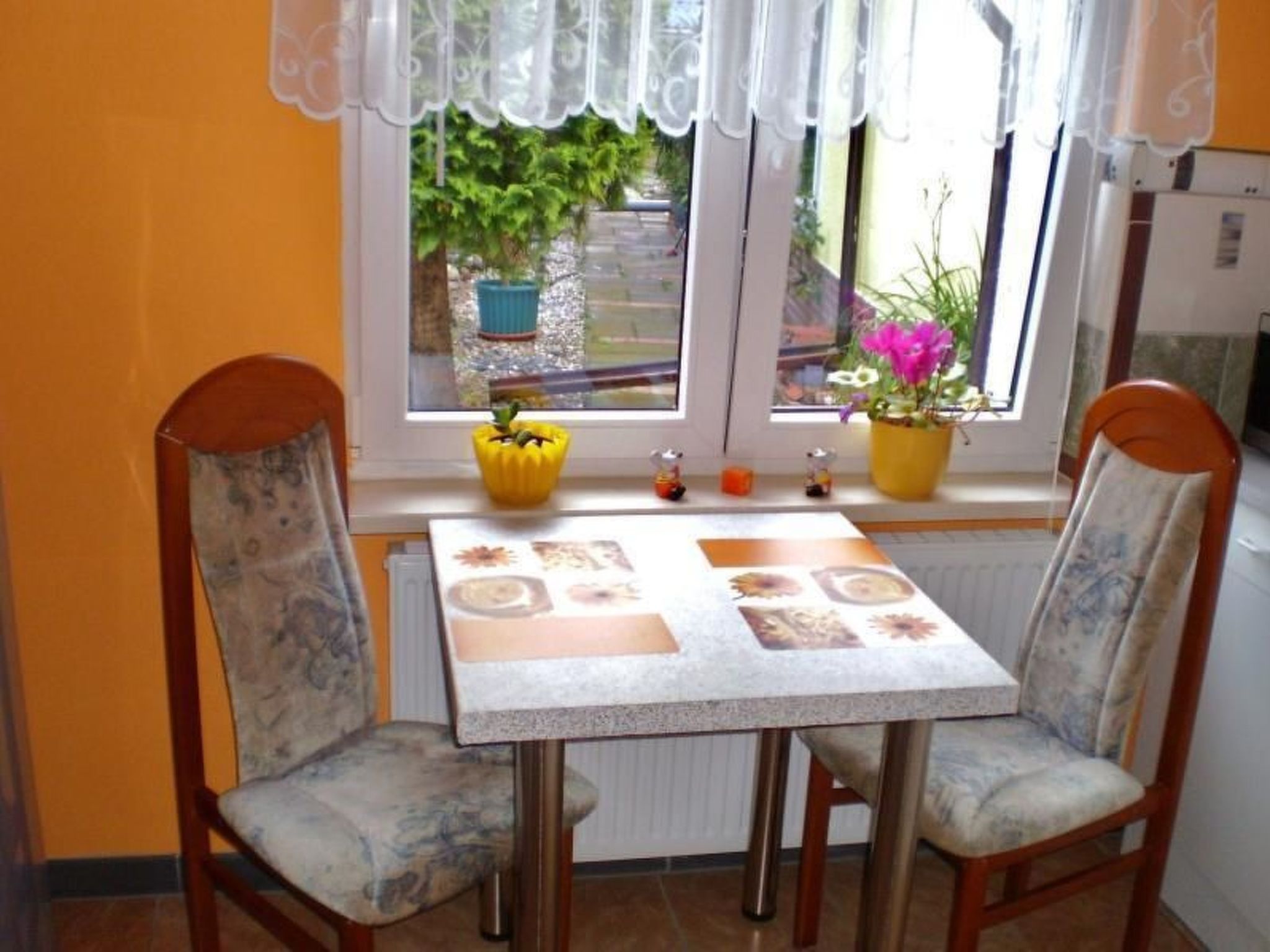 Gemütliche Wohnung mit Terrasse-Dedans