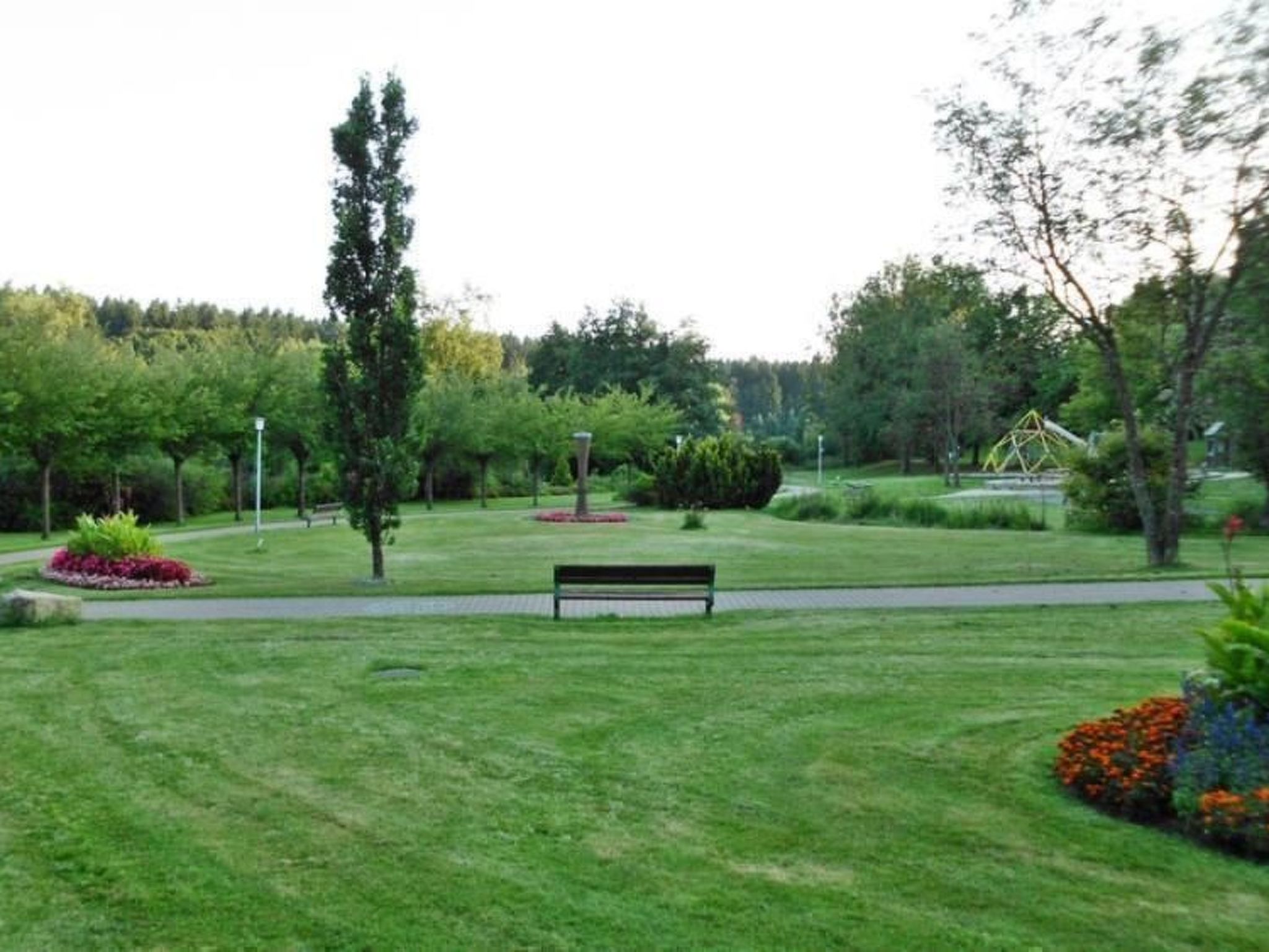 Premium-Ferienwohnung mit Balkon und Bergblick-Drinnen