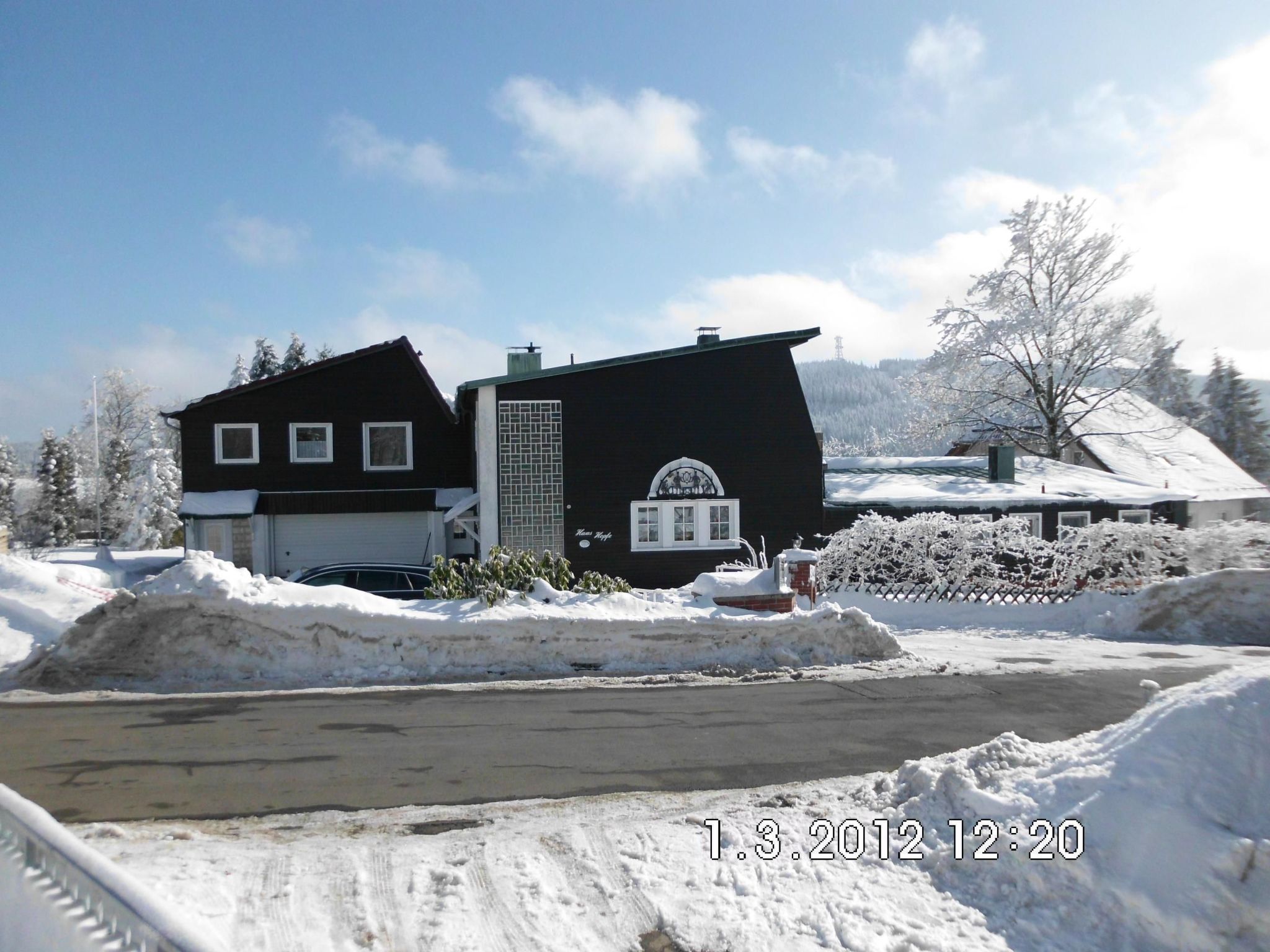 Premium-Ferienwohnung mit Balkon und Bergblick-Drinnen