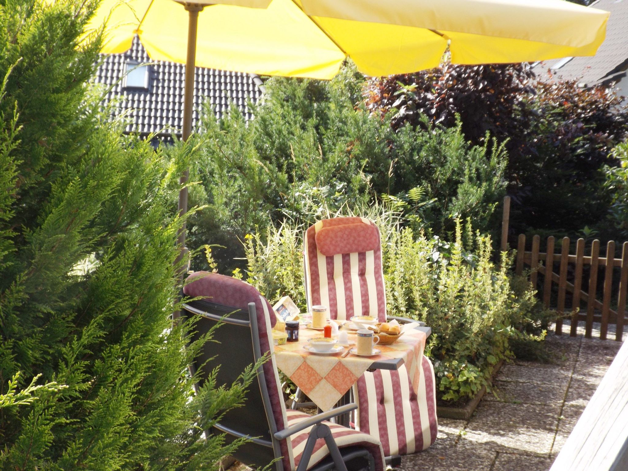 Premium-Ferienwohnung mit Balkon und Bergblick-Drinnen