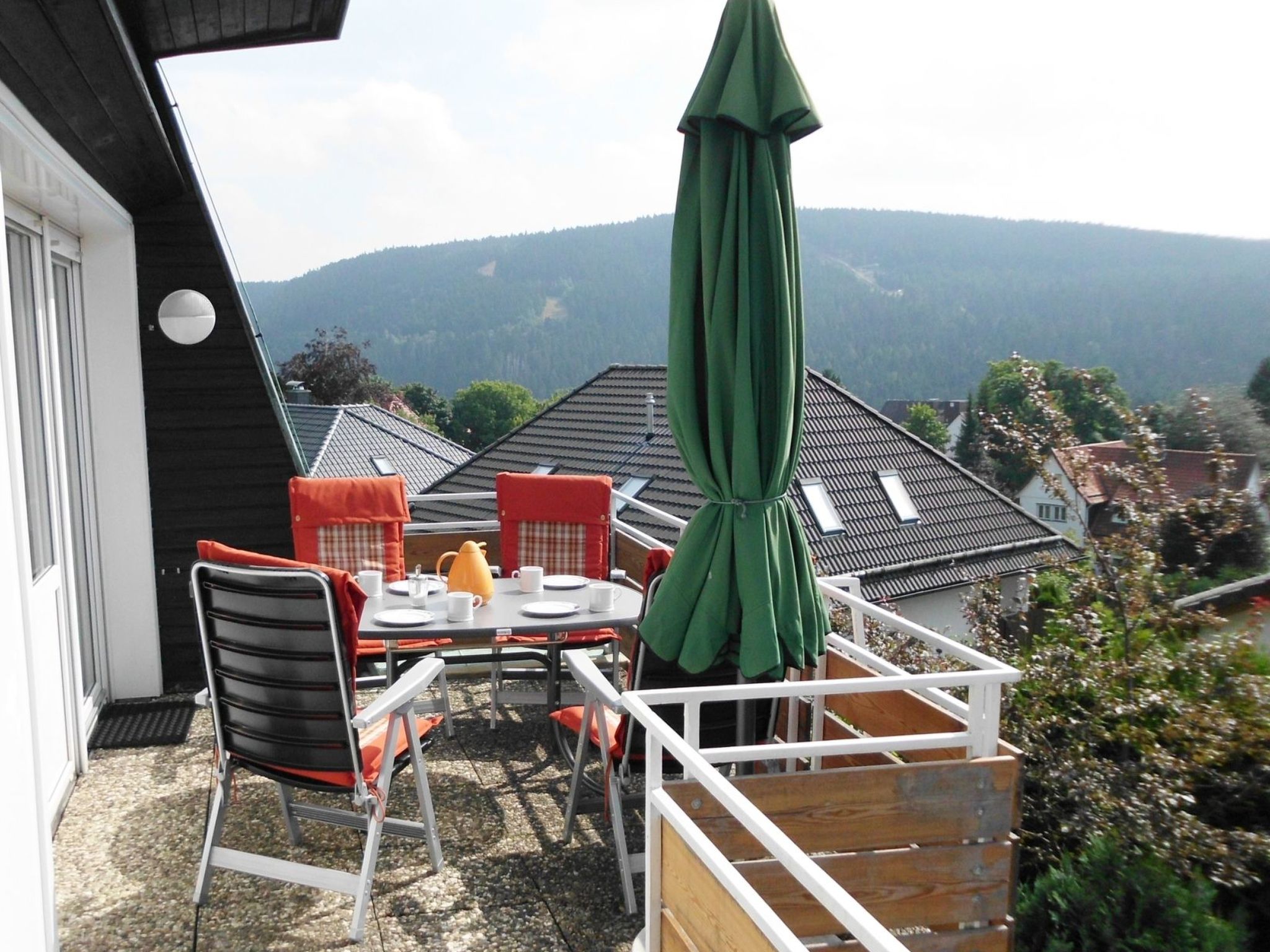Premium-Ferienwohnung mit Balkon und Bergblick-Drinnen