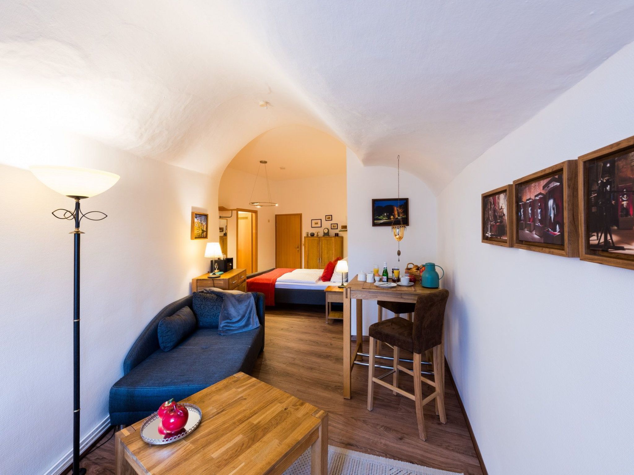 Burg im Zwinger Burgfee-Drinnen