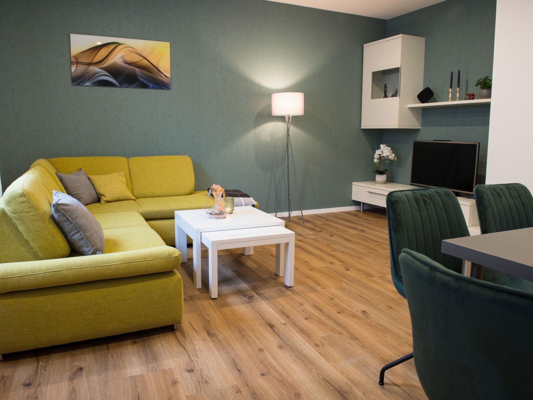 Kinas Suite EG-Drinnen