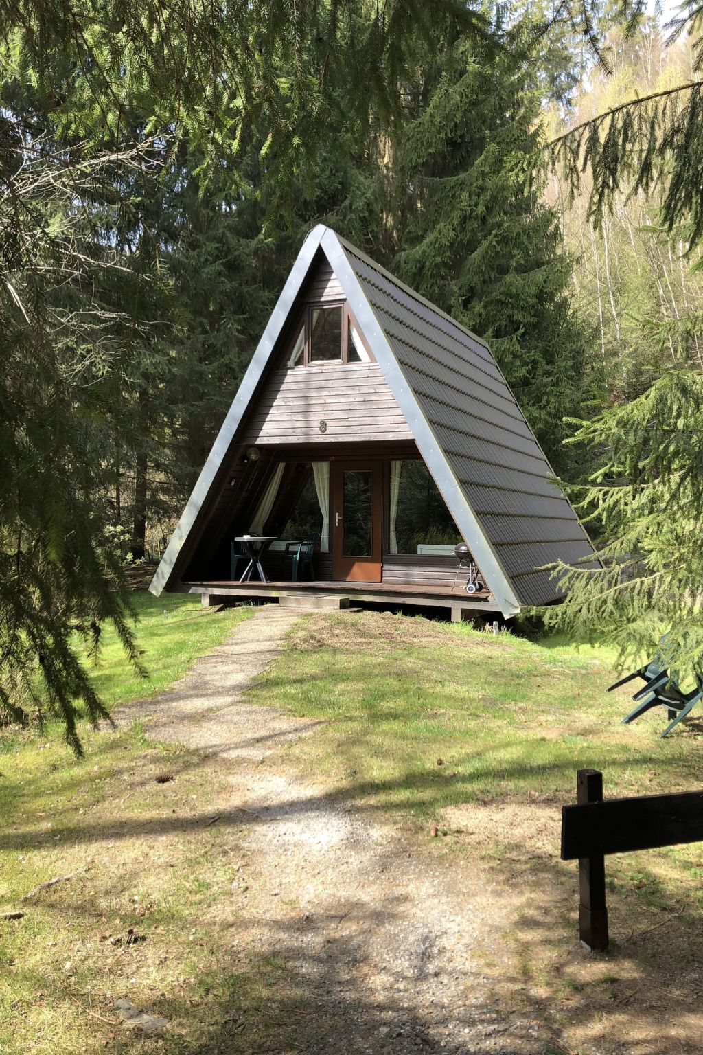 Tolles Ferienhaus mit Garten, Grill und Parkplatz-Image-tags.info