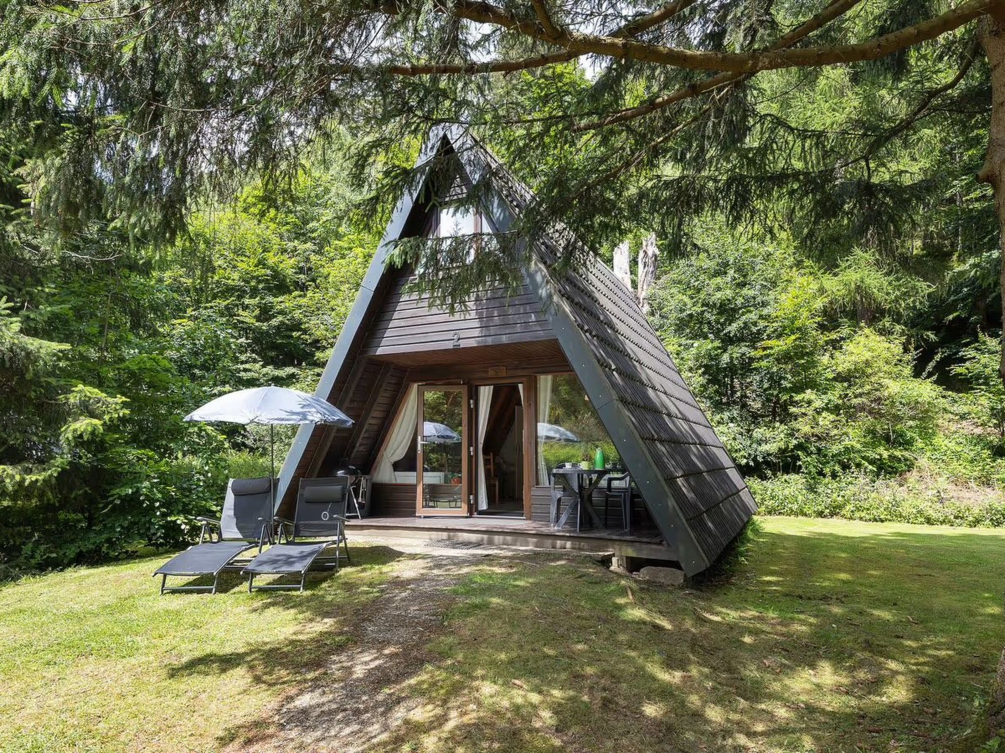 Tolles Ferienhaus mit Garten, Grill und Parkplatz-Image-tags.info