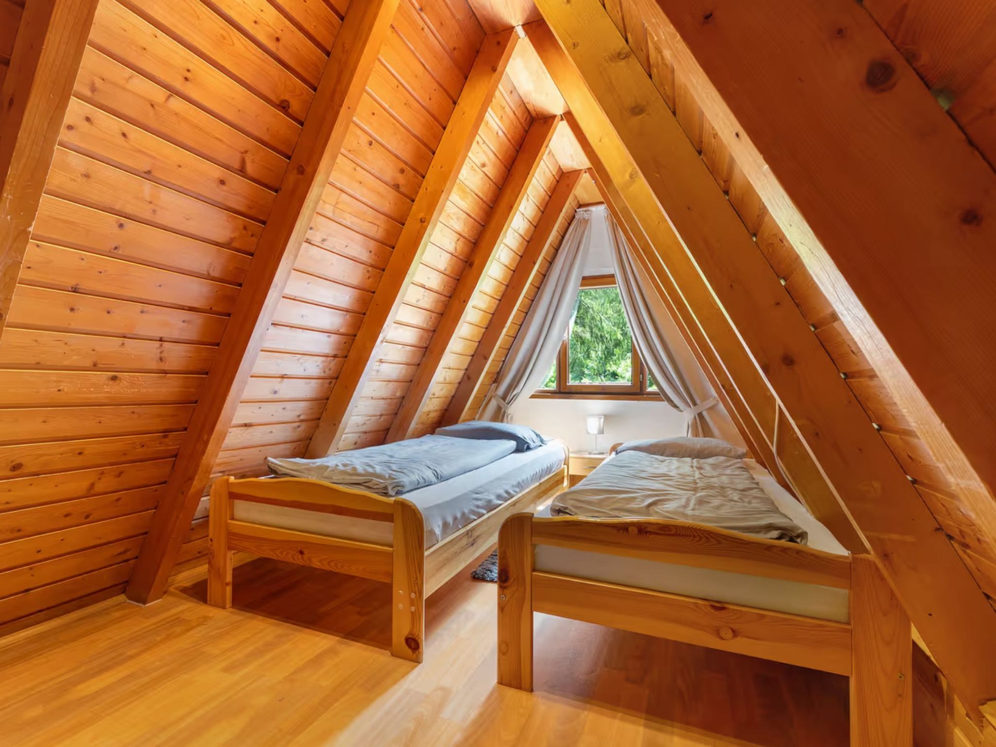 Tolles Ferienhaus mit Garten, Grill und Parkplatz-Image-tags.info