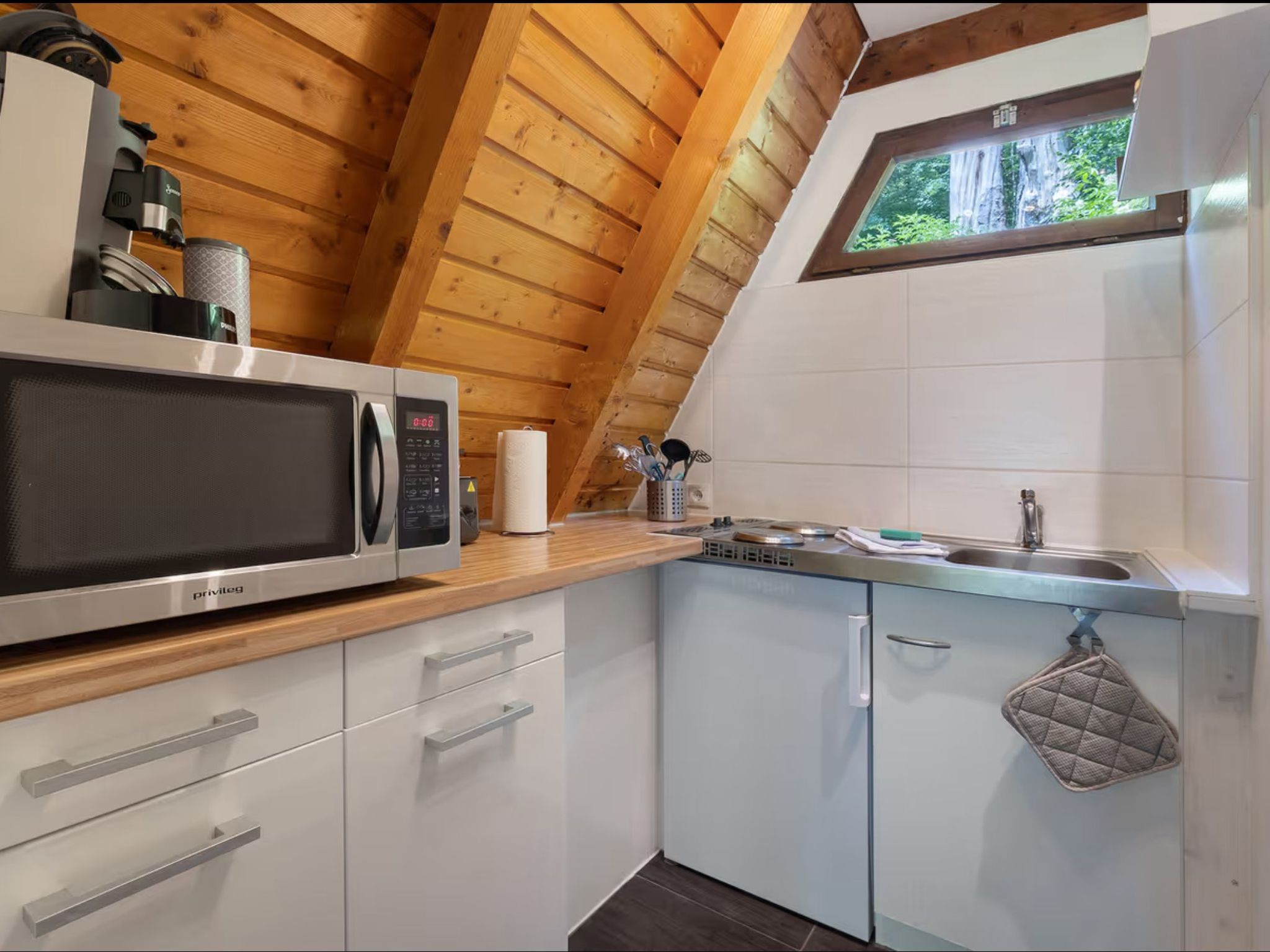 Tolles Ferienhaus mit Garten, Grill und Parkplatz-Image-tags.info