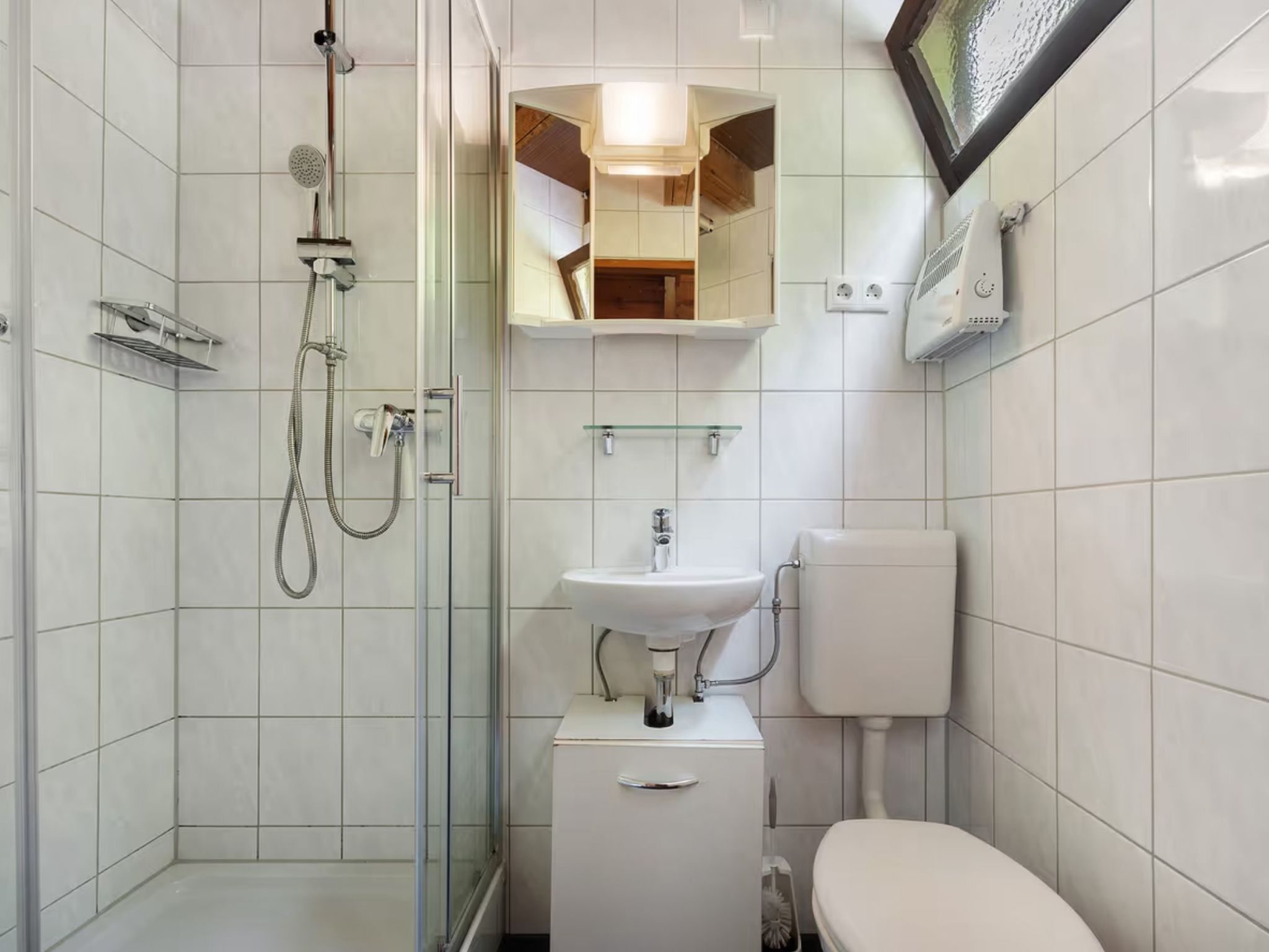 Tolles Ferienhaus mit Garten, Grill und Parkplatz-Image-tags.info